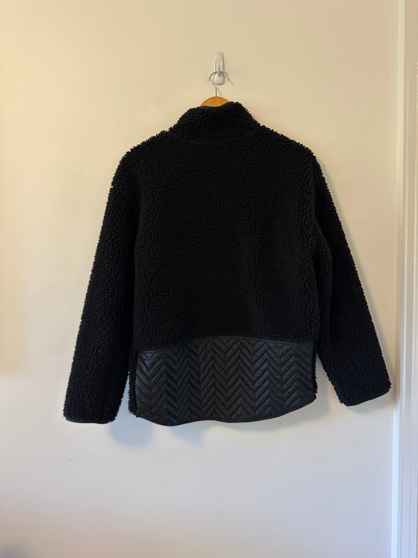 Athleta Cozy Sherpa Snap Black Teddy Jacket | Size Small