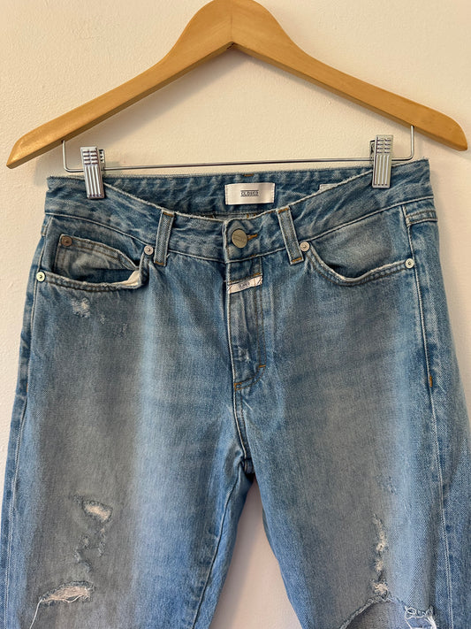 Closed Jay Light Blue Distressed Straight Leg Jeans | Size 26