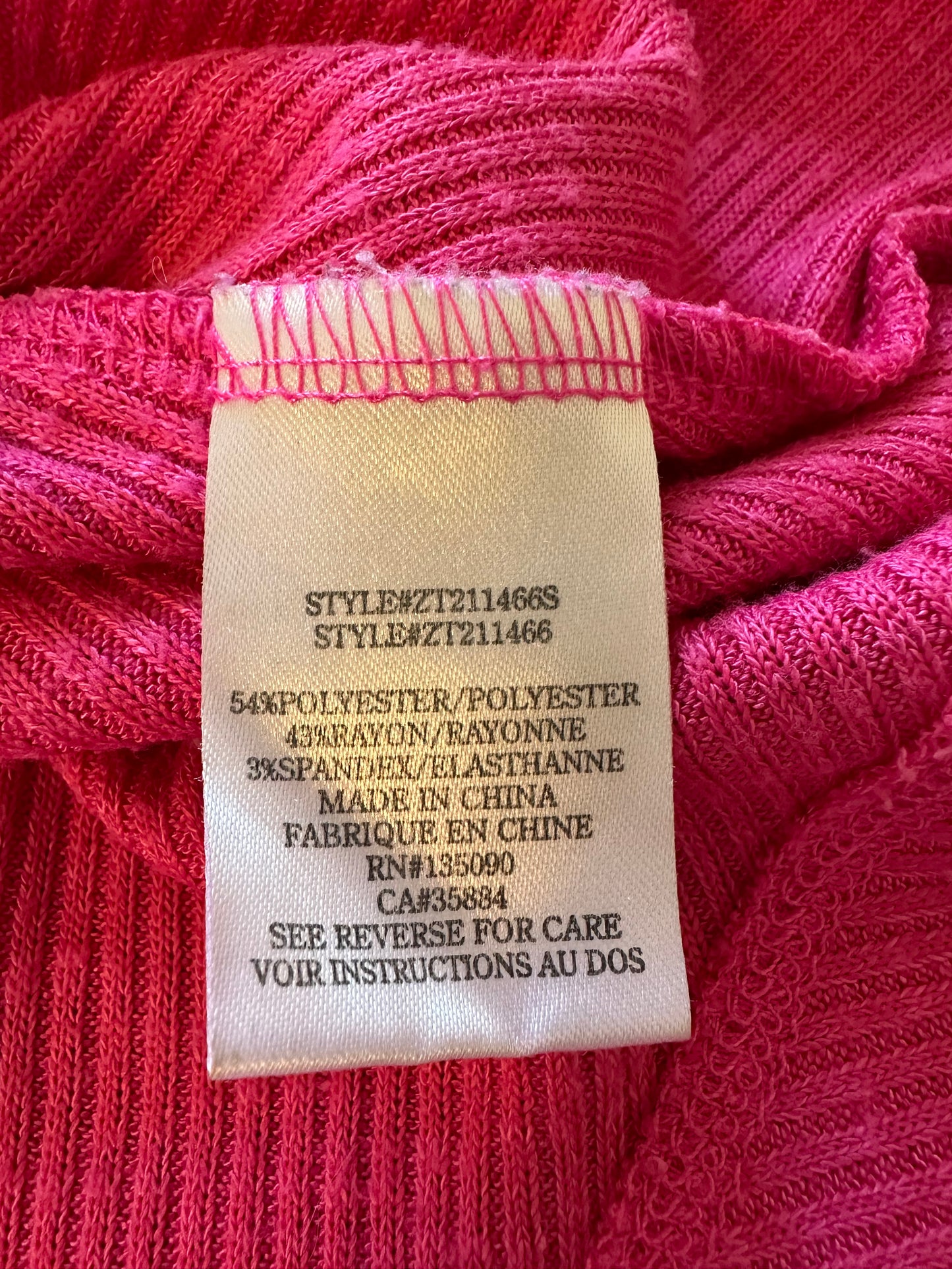 Z Supply Fuchsia V-Neck Ribbed Swing Tank Top | Size Medium