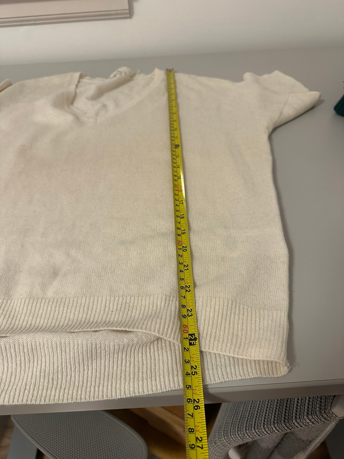 Minnie Rose Cashmere Pow Wow V-Neck Sweater in Cream | Size Small