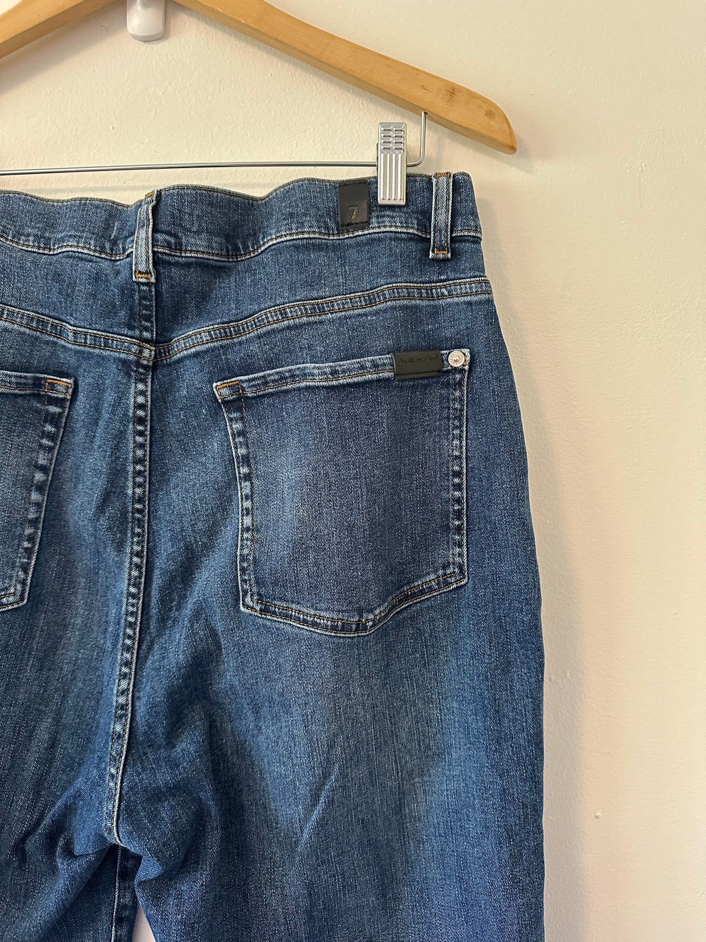 7 For All Mankind High Waist Slim Kick Jukebox with Hem Studs | Size 32
