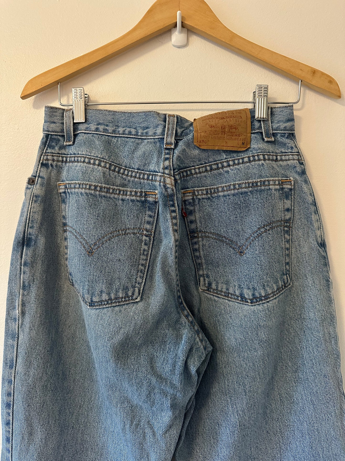 Levi's Vintage 550 Classic Light Blue Denim Tapered Cotton Jeans | Size 10