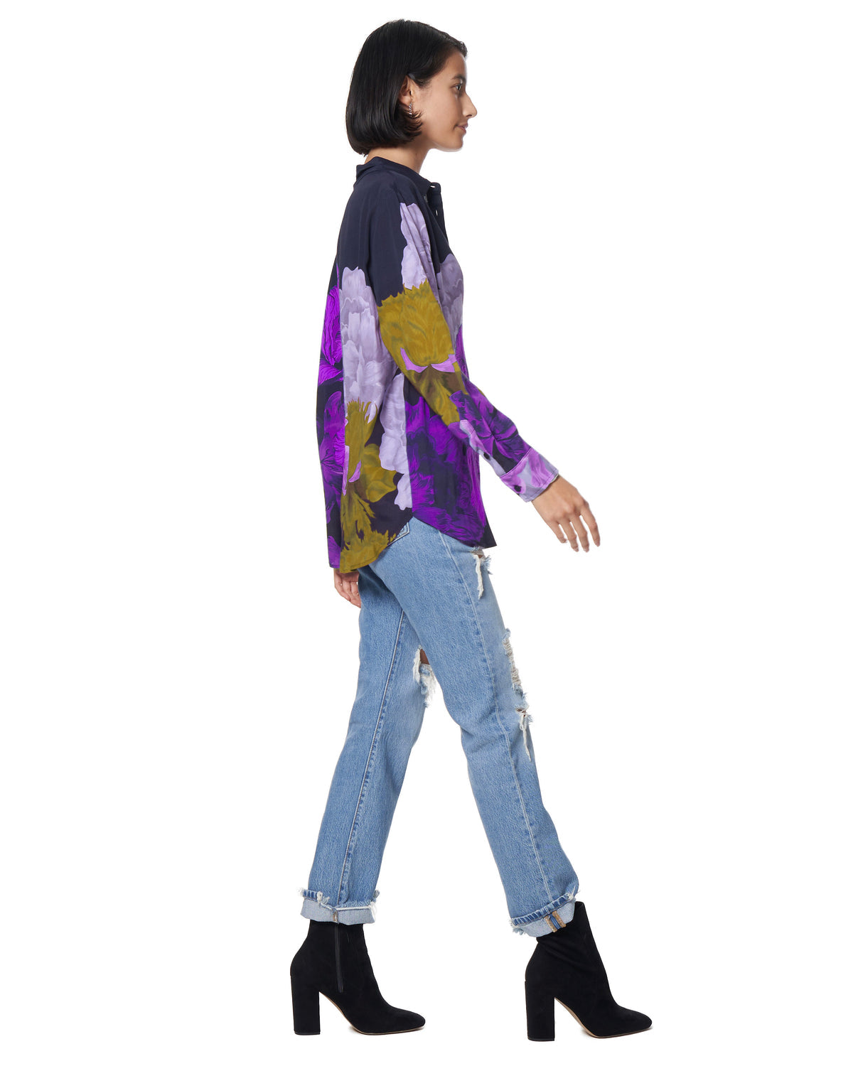 The Kit Zoe Floral Long Sleeve Blouse in Violet Iris | Size Large