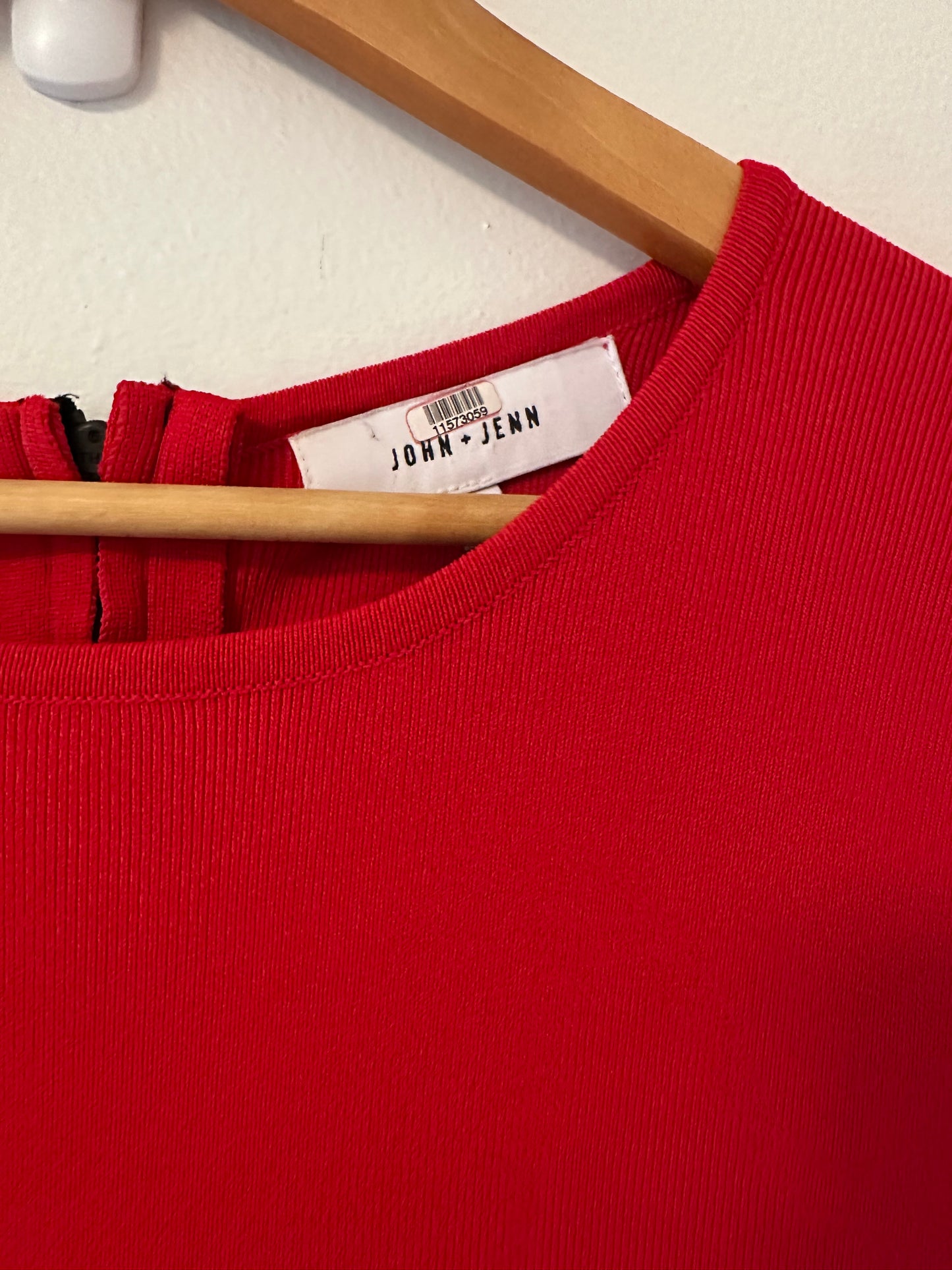 John + Jenn Red Gia Knit Long Sleeve Knee Length Dress - Size Medium