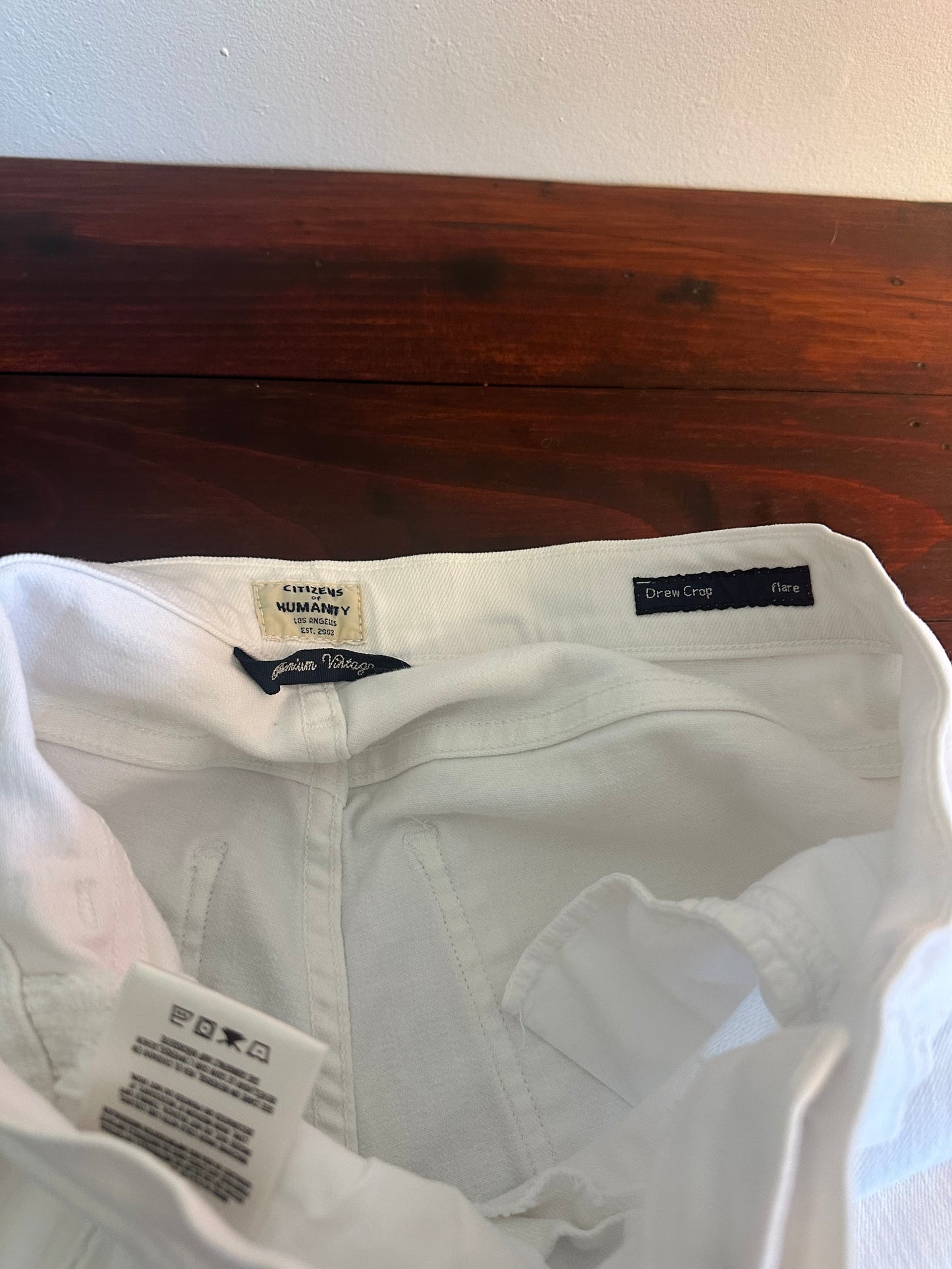 Citizens Of Humanity White High Rise Drew Crop Flare Jeans - Size 25