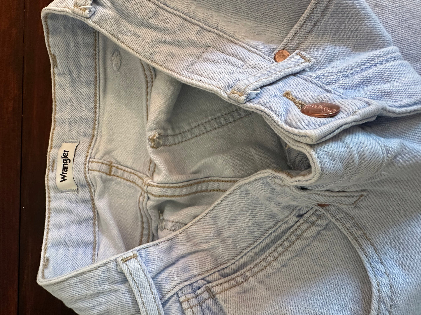 Wrangler A-Line Trick of The Trade Light Blue Frayed Hem Jean Shorts - Size 27