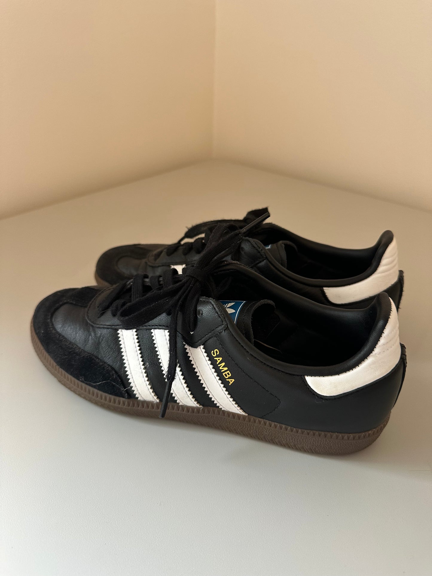 Adidas Samba OG W Sneakers in Core Black/Cloud White/Gum | Size 7.5