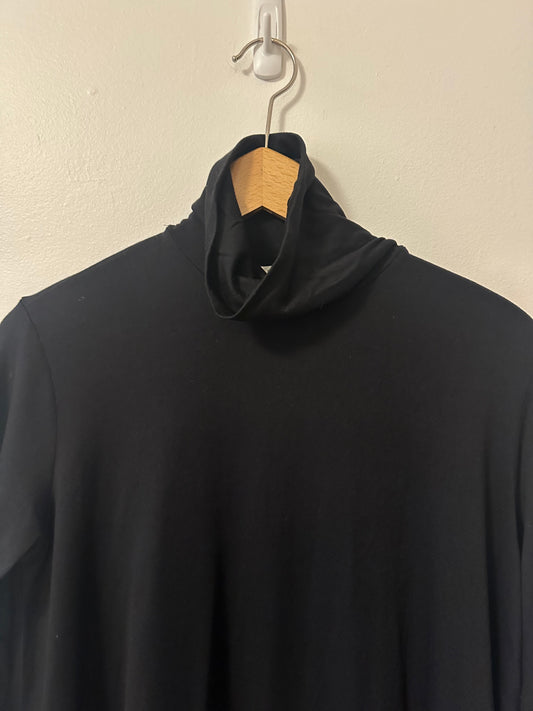 Susana Monaco Classic Black Flowy Tunic Length Turtleneck