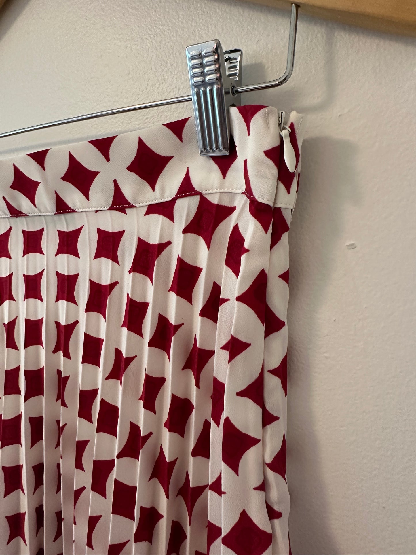 Zara Pleared Red and White Skirt - Size Medium