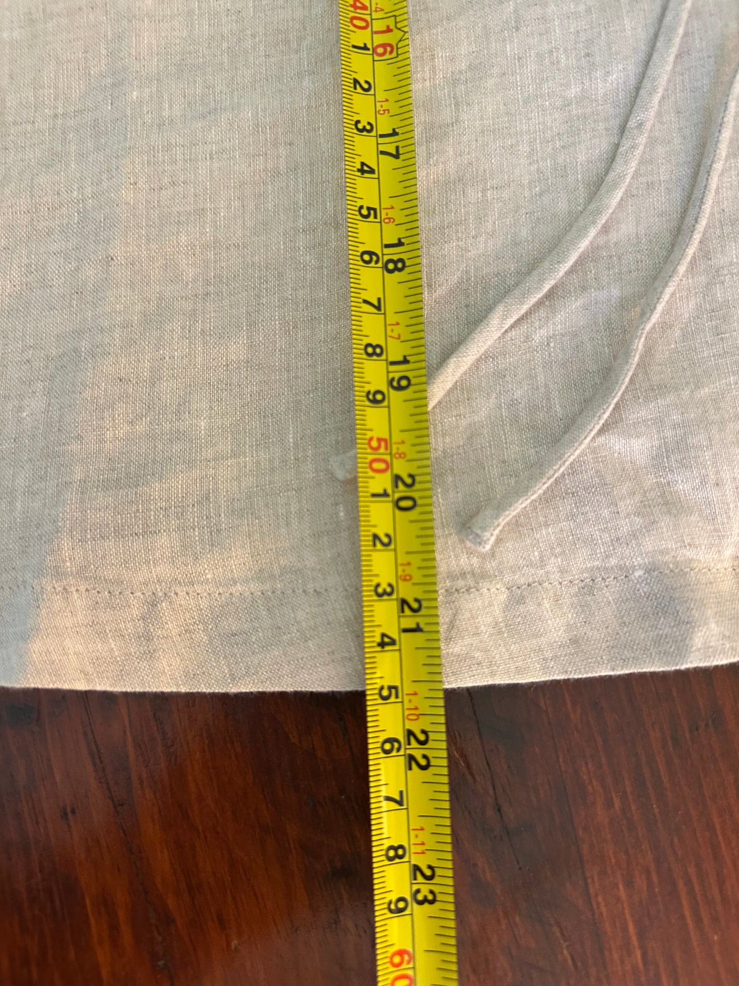 Banana Republic Linen Tie Front V Neck Top in Natural Size Large