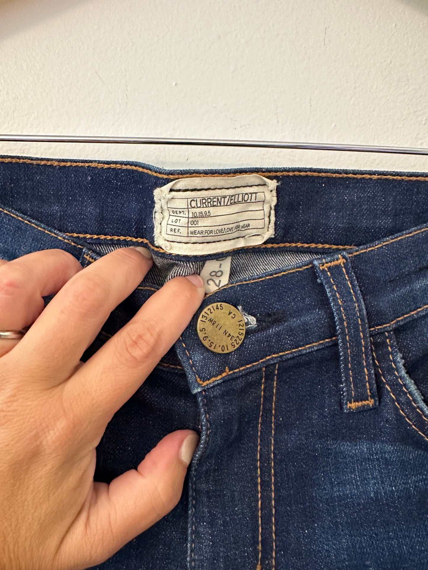 Current/Elliott - The Ankle Skinny in Cheville Dark Blue Skinny Jeans | Size 28