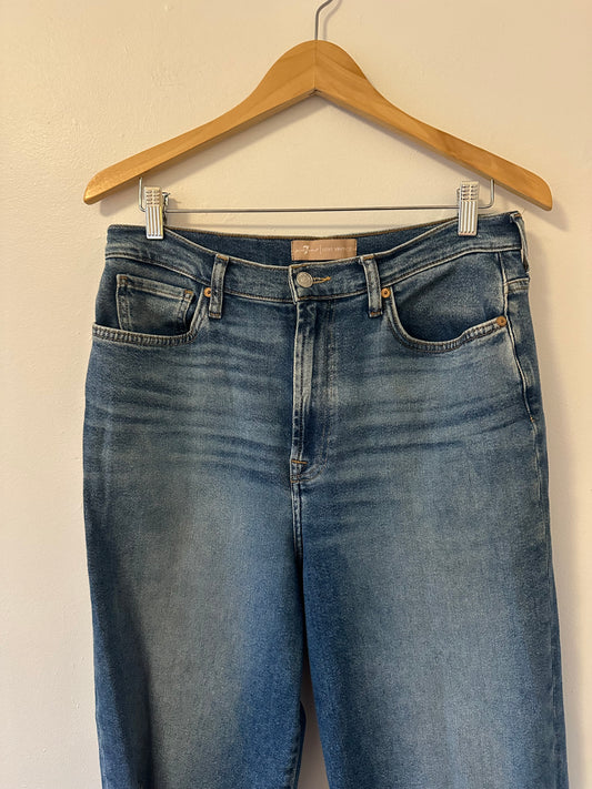 7 For All Mankind The Ultra High Rise Cropped Jo Blue Distressed Jeans | Size 31