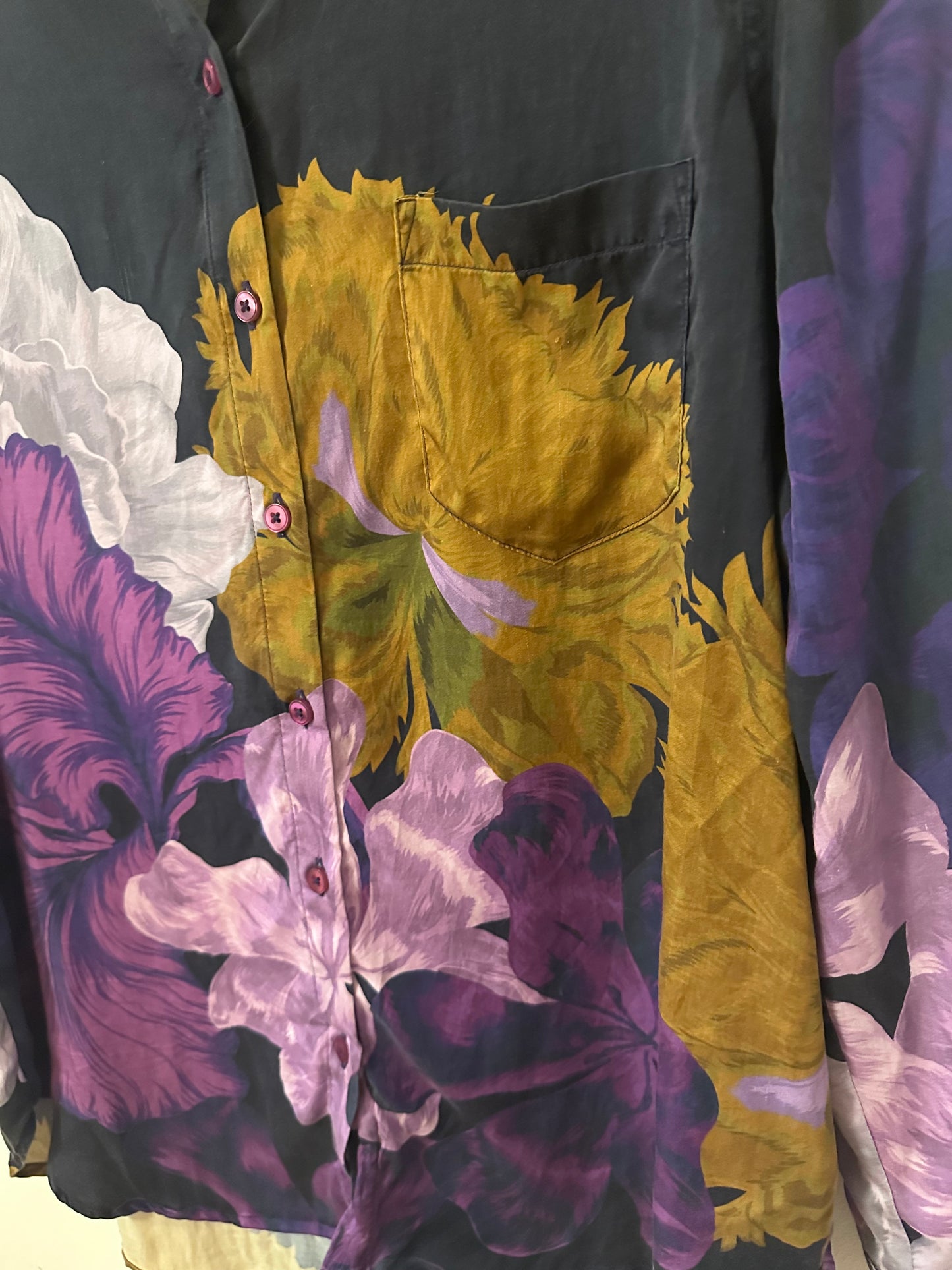 The Kit Zoe Floral Long Sleeve Blouse in Violet Iris | Size Large