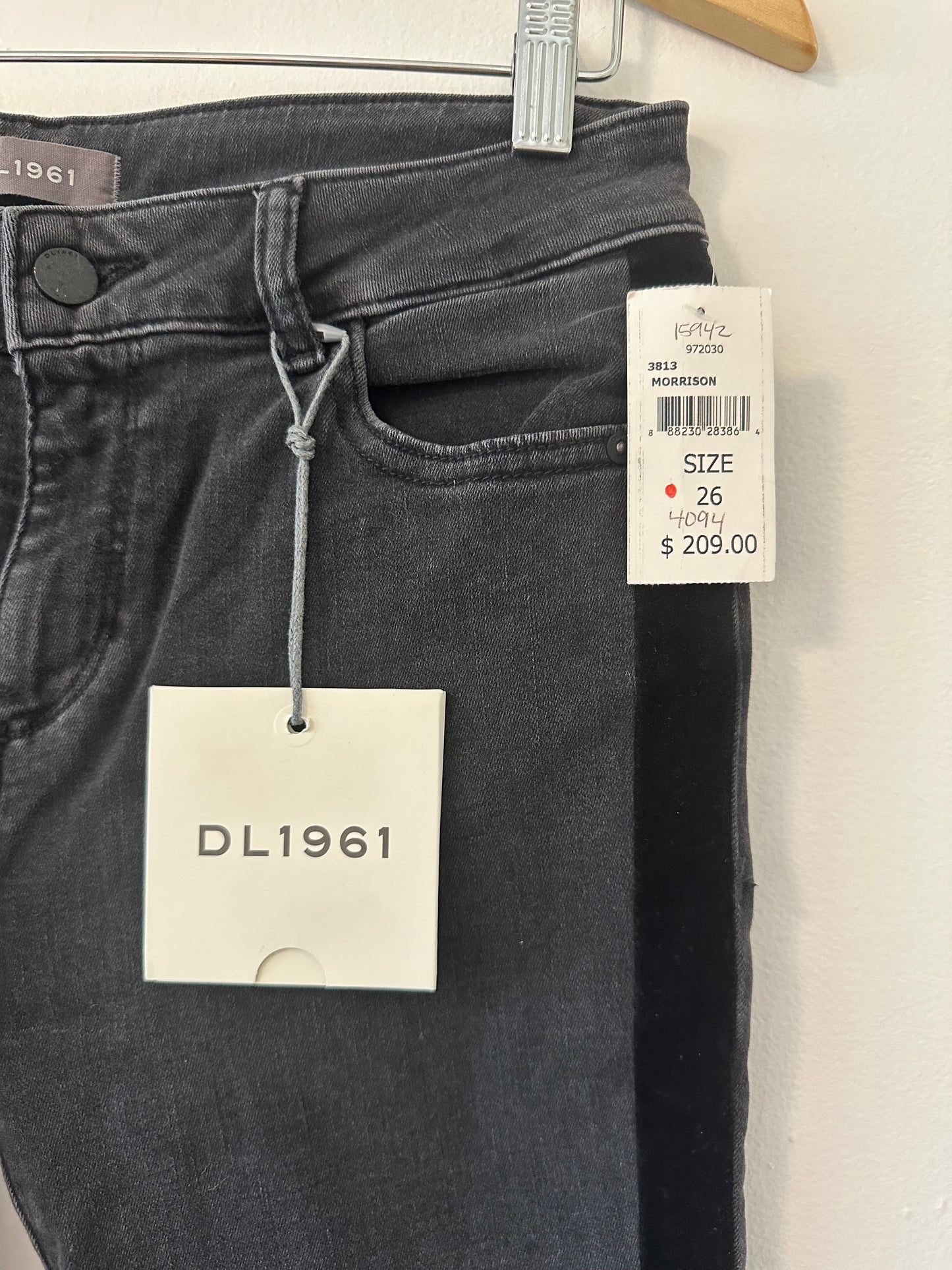 DL1961 Mid-Rise Instasculpt Ankle Skinny Jeans in Black - Size 26