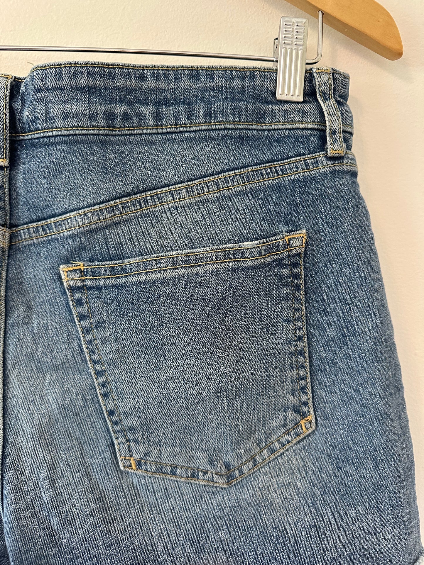 Pilcro Slim Boyfriend Denim Distressed Women Shorts - Size 28