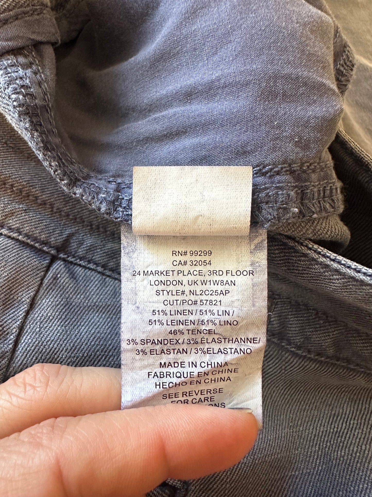 Level 99 Charcoal Low Rise Flare Pants | Size 28 Petite