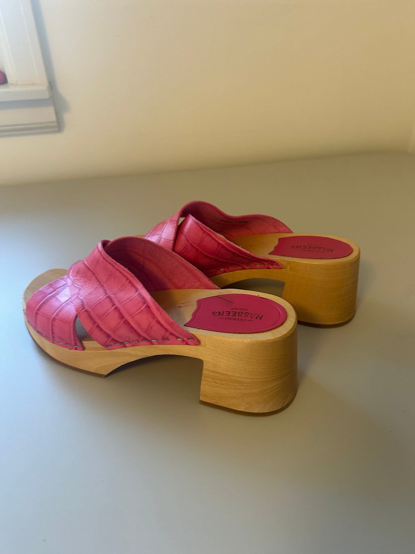 Swedish Hasbeens Anette Heeled Pink Block Clog Sandals | Size 40