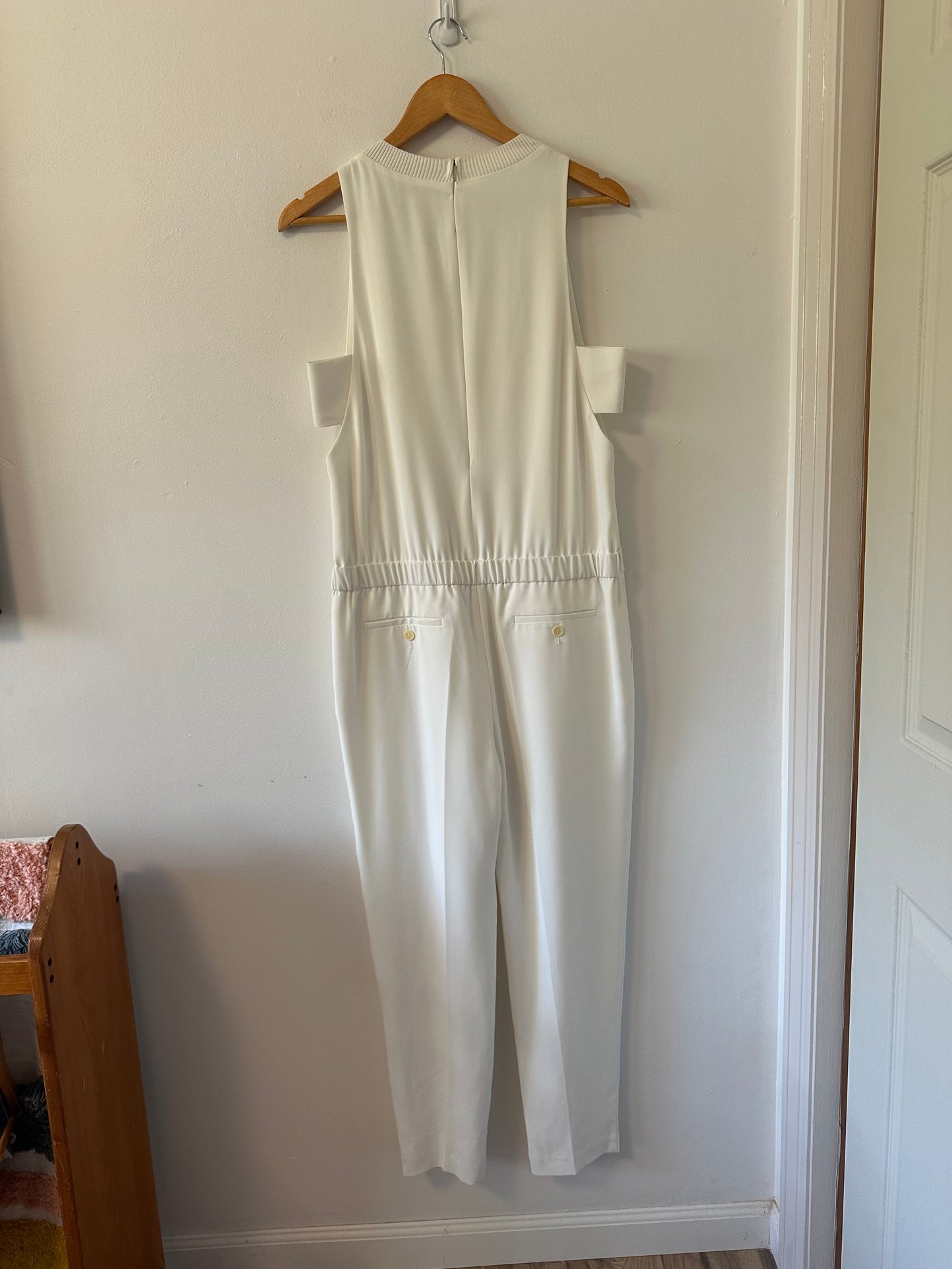 NWT Trina Turk White Paper Cut Sleeveless Jumpsuit | Size 6