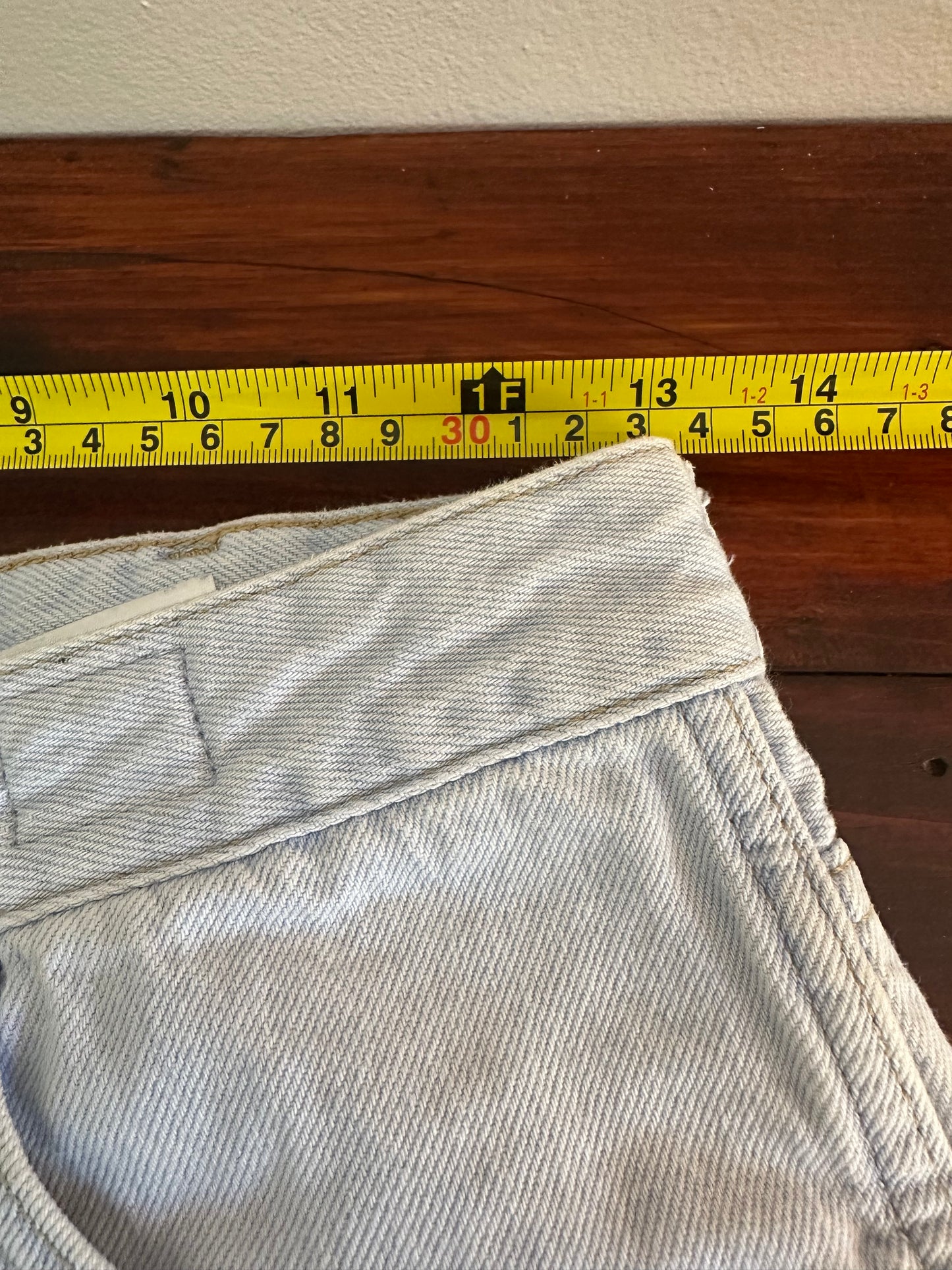 Wrangler A-Line Trick of The Trade Light Blue Frayed Hem Jean Shorts - Size 27