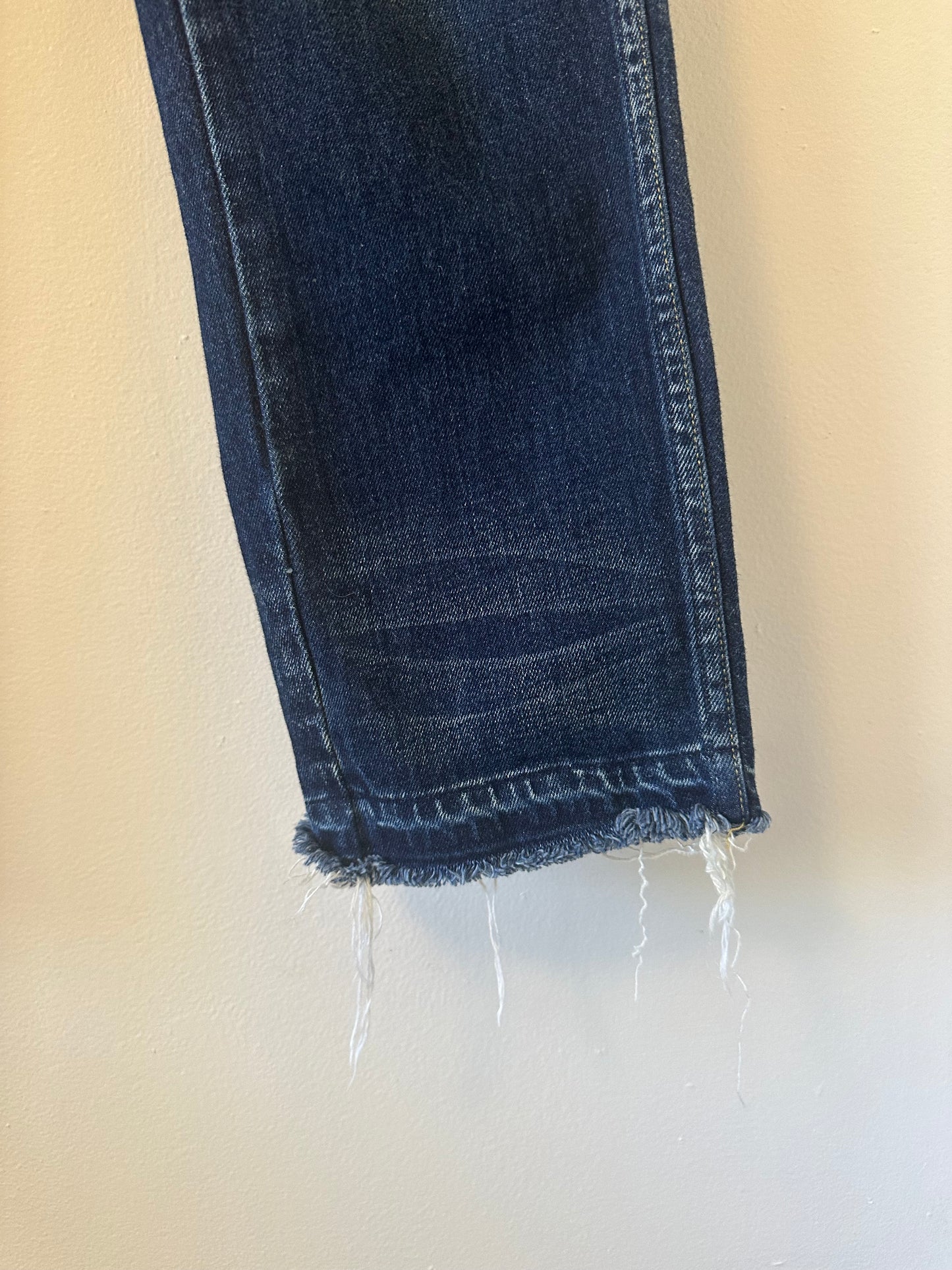 AMO Denim Babe High Rise Cropped Jeans in True Blue | Size 29