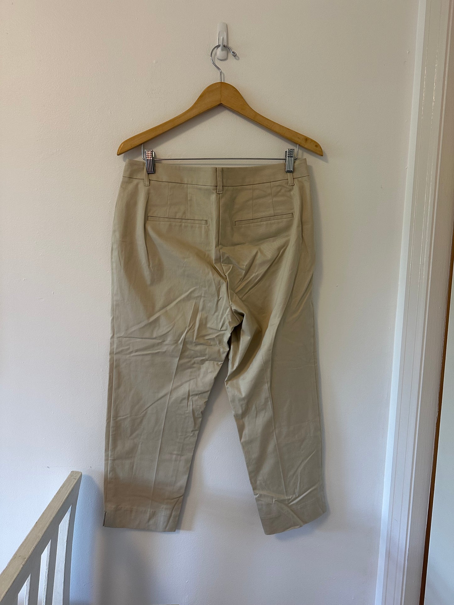 NWT Ann Taylor The Cotton Crop Pant in Soft Khaki - Size 12P