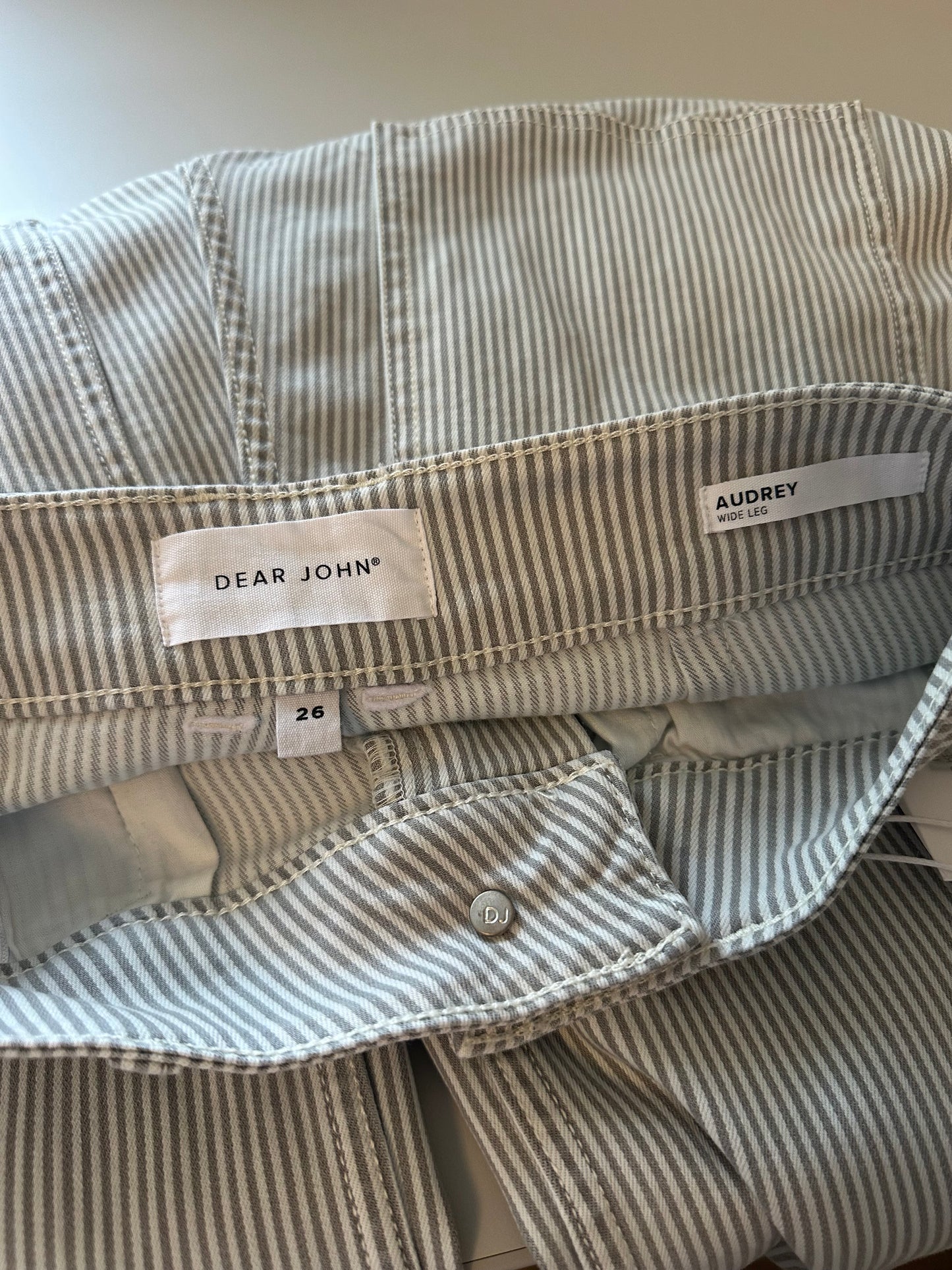 NWT Dear John Audrey Wide Leg Striped Jeans in Railroad Gray Stripe | Size 26
