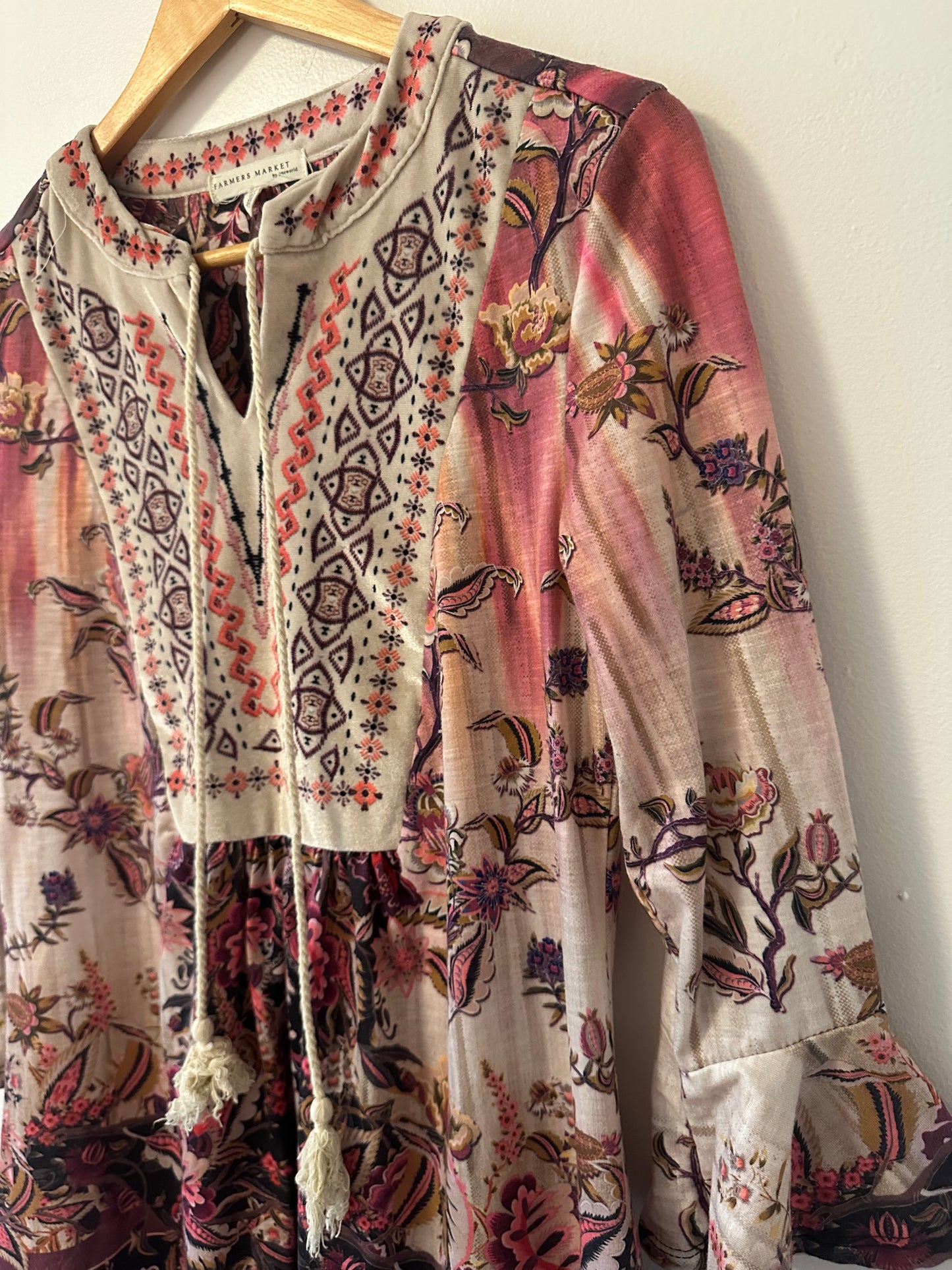 Farmers Market - Boho Floral Women's Blouse in Pink and Cream | Size Small