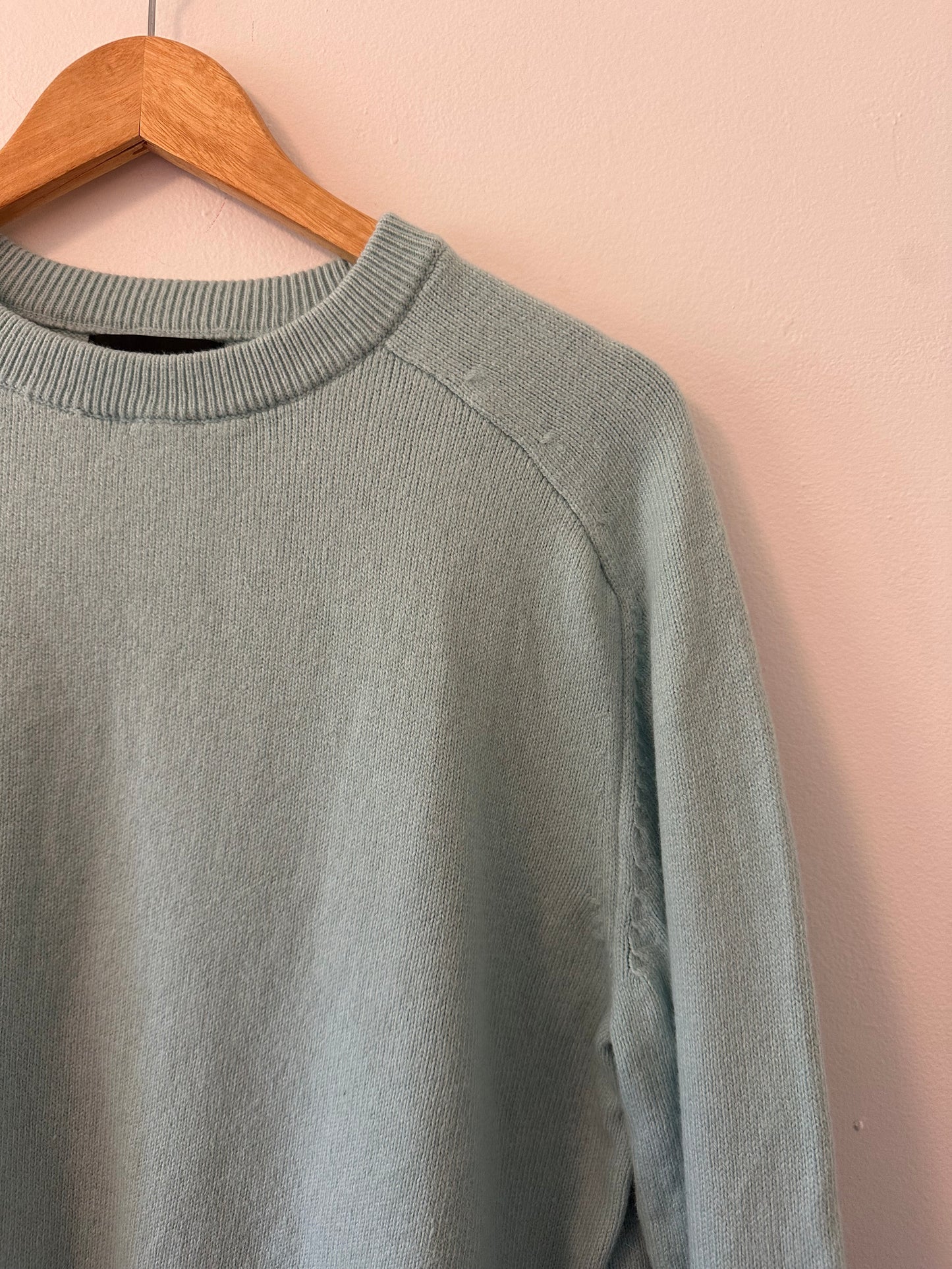 Banana Republic Perfectly Soft Crewneck Sweater in Blue Water - Size Small