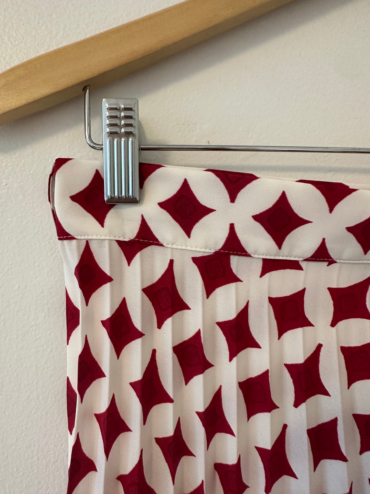 Zara Pleared Red and White Skirt - Size Medium