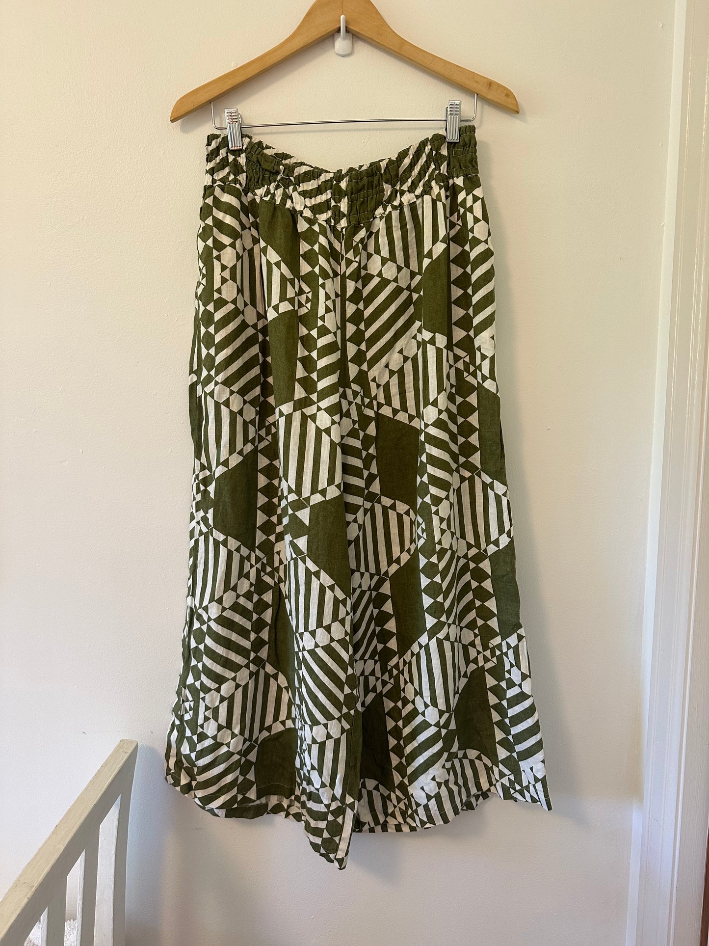 Anthropologie The Somerset Wide Leg Linen Pants in Green and White - Medium