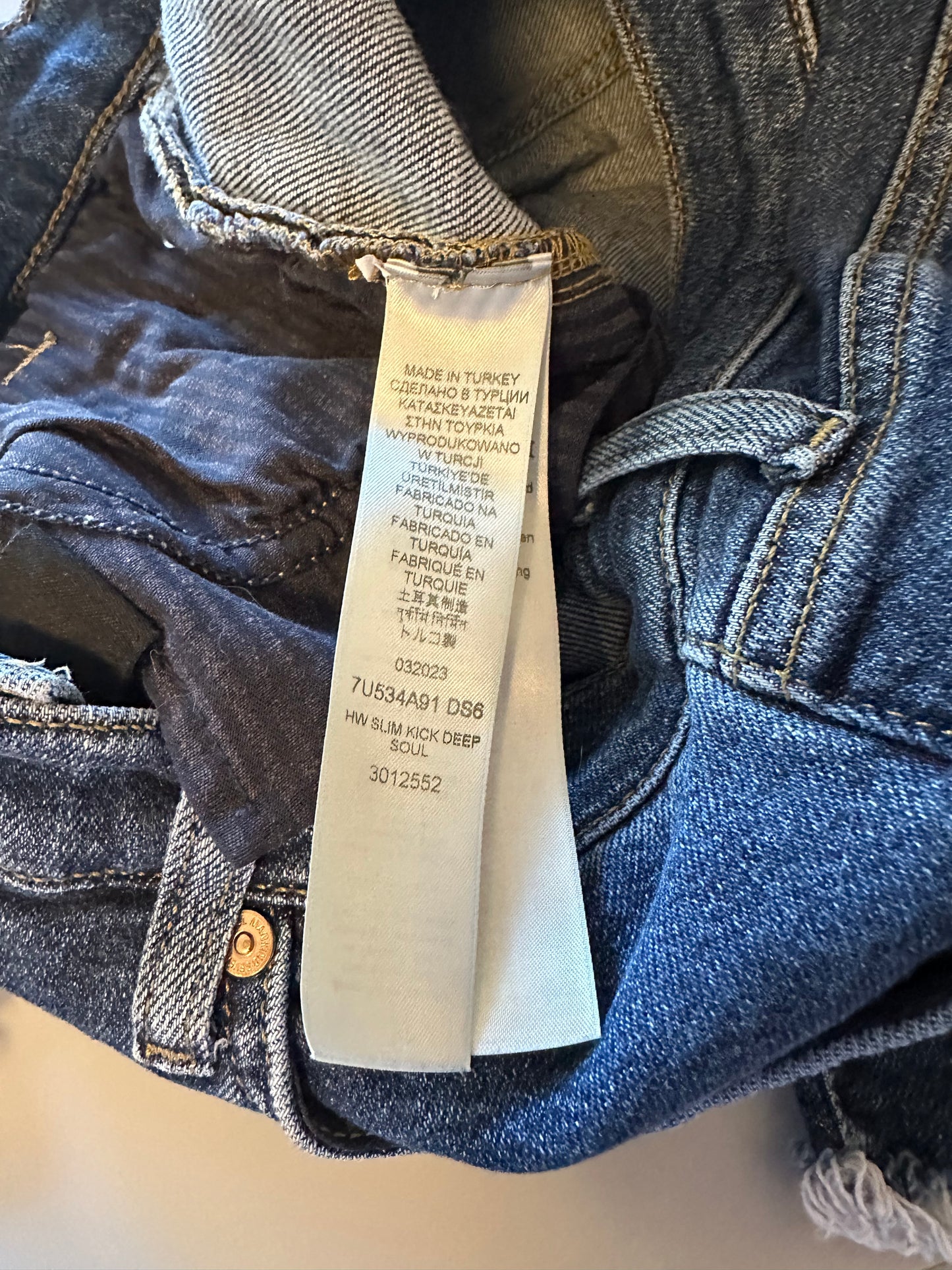 7 For All Mankind High Waist Slim Kick Jeans in Deep Soul | Size 30