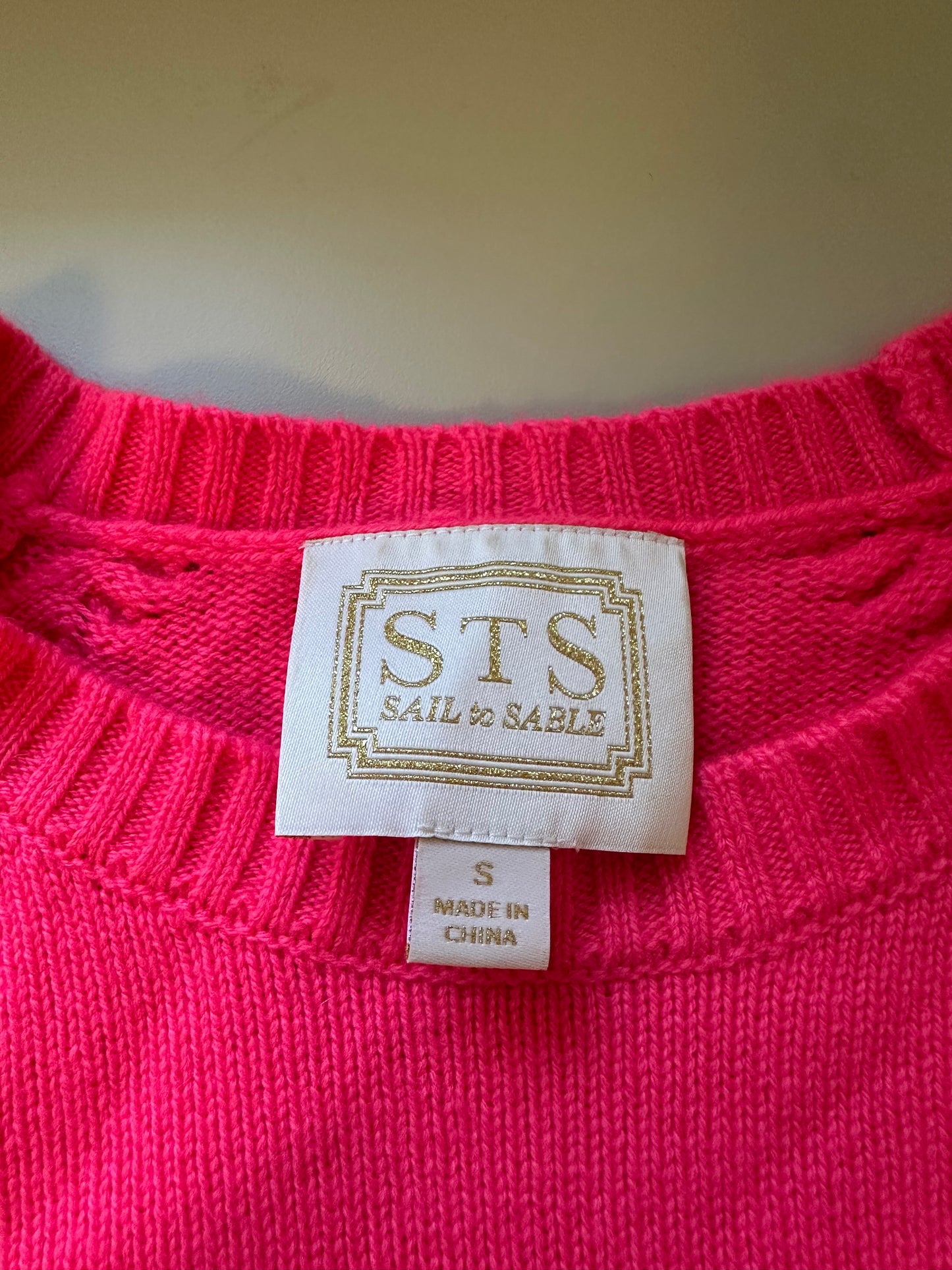 Sail to Sable Bright Pink Crew Neck Wool and Cashmere Sweater | Size Small