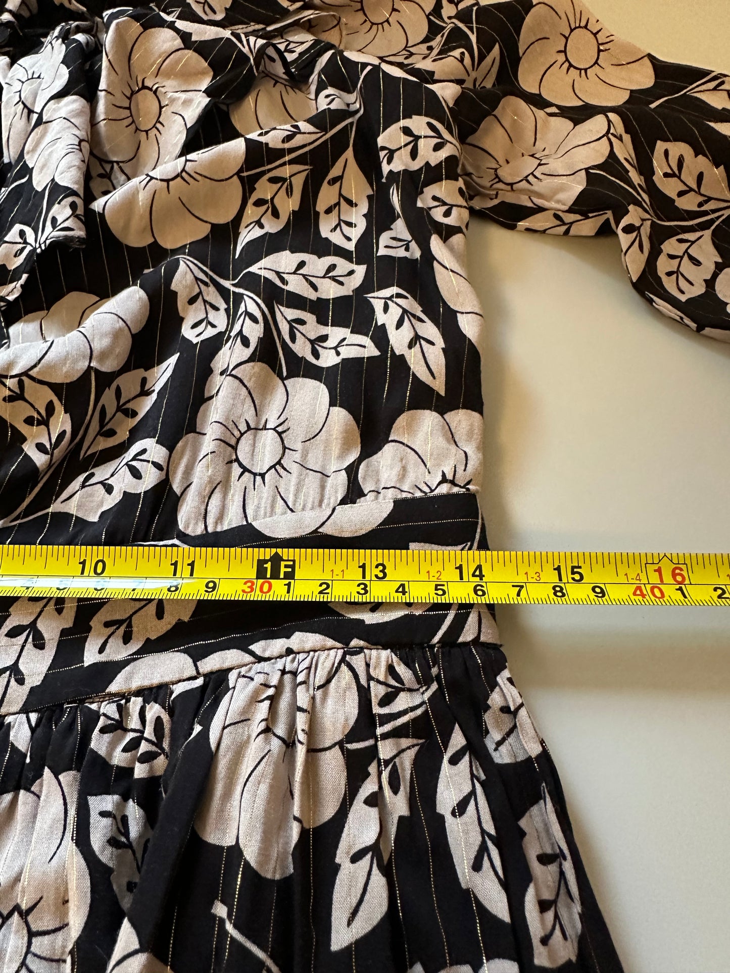 Boden Ruffle Neck Long Sleeve Dress in Black and Tan | Size 4L