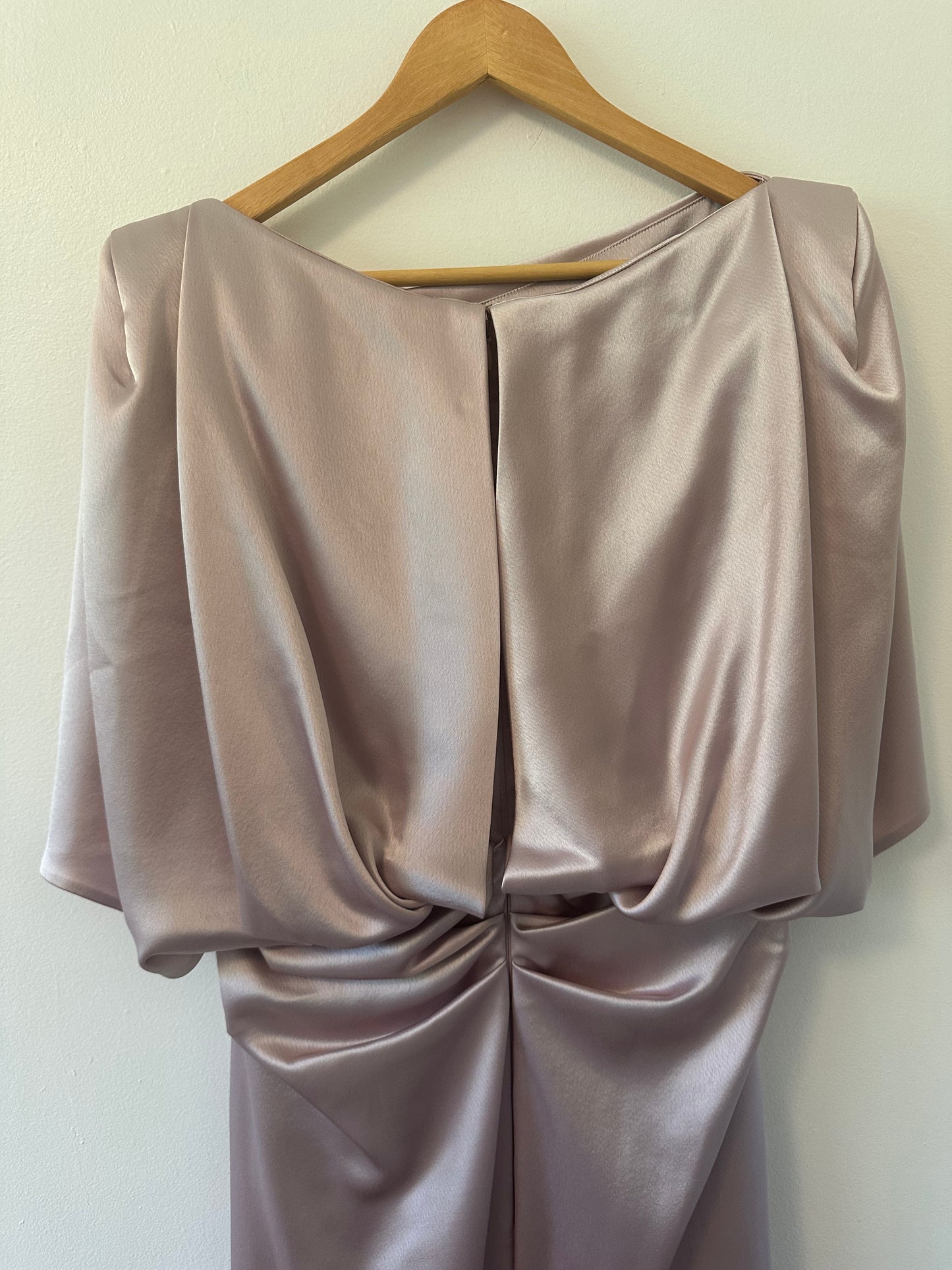 Talbot Runhof Bateau Neck Satin Floor Length Gown in Lilac - Size 12