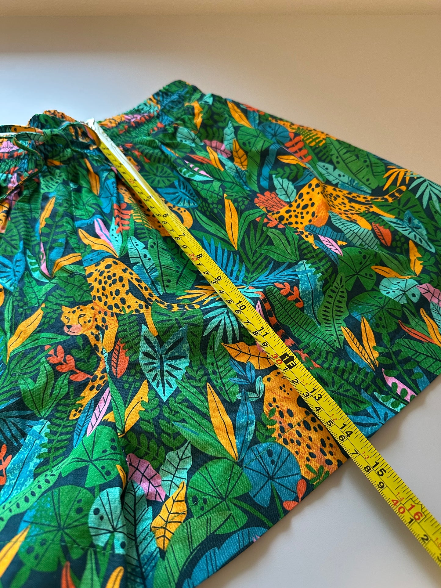 Palms Away - Tropical Print Green Elastic Waist Women's Shorts | Size XS