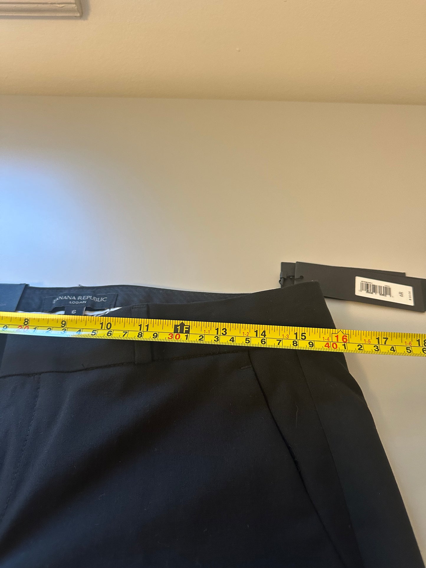 Banana Republic - NWT Logan Black Mid Rise Straight Leg Wool Trousers | Size 6