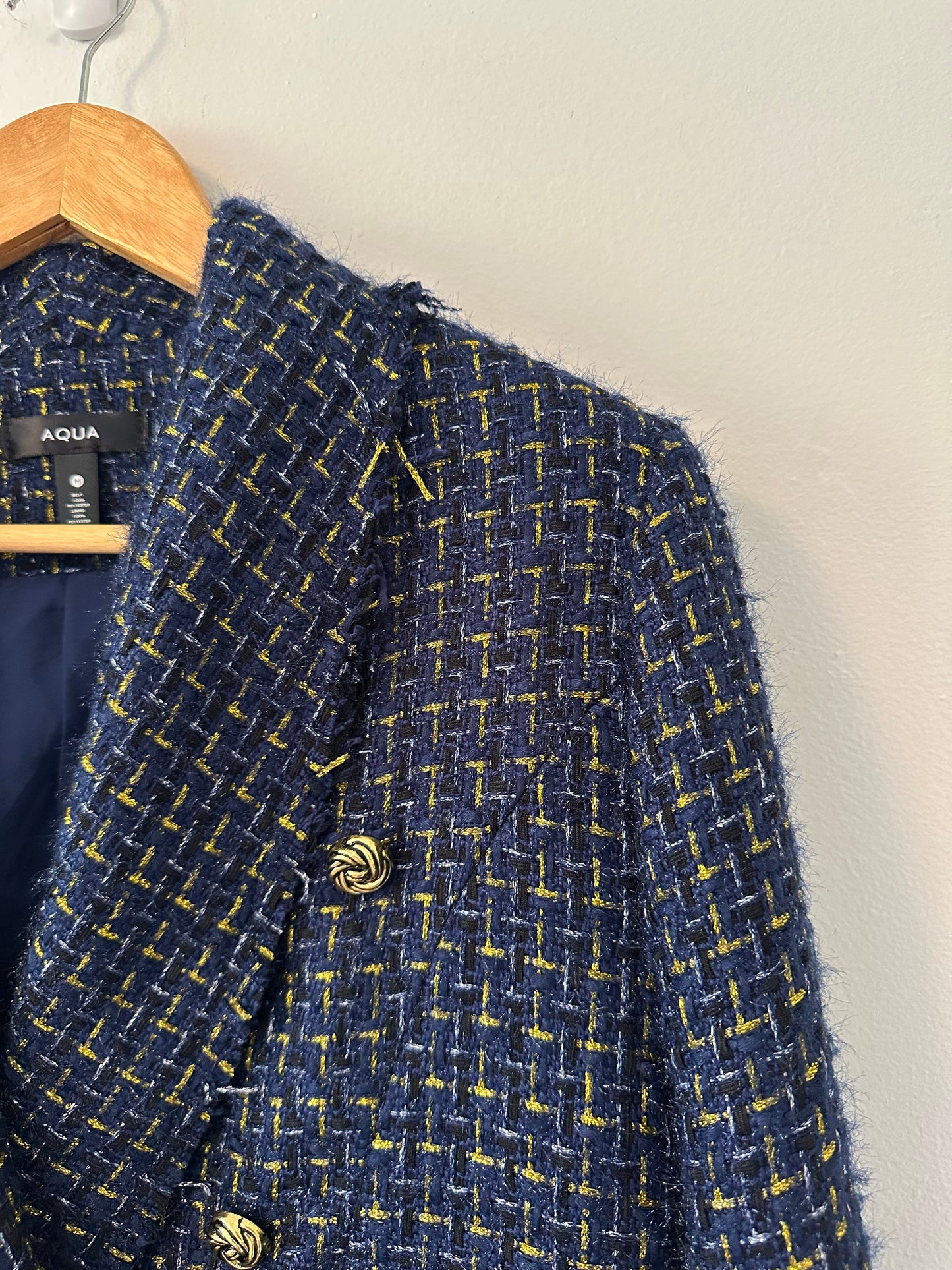 Aqua Cutaway Tweed Double Breasted Jacket in Navy | Size Medium