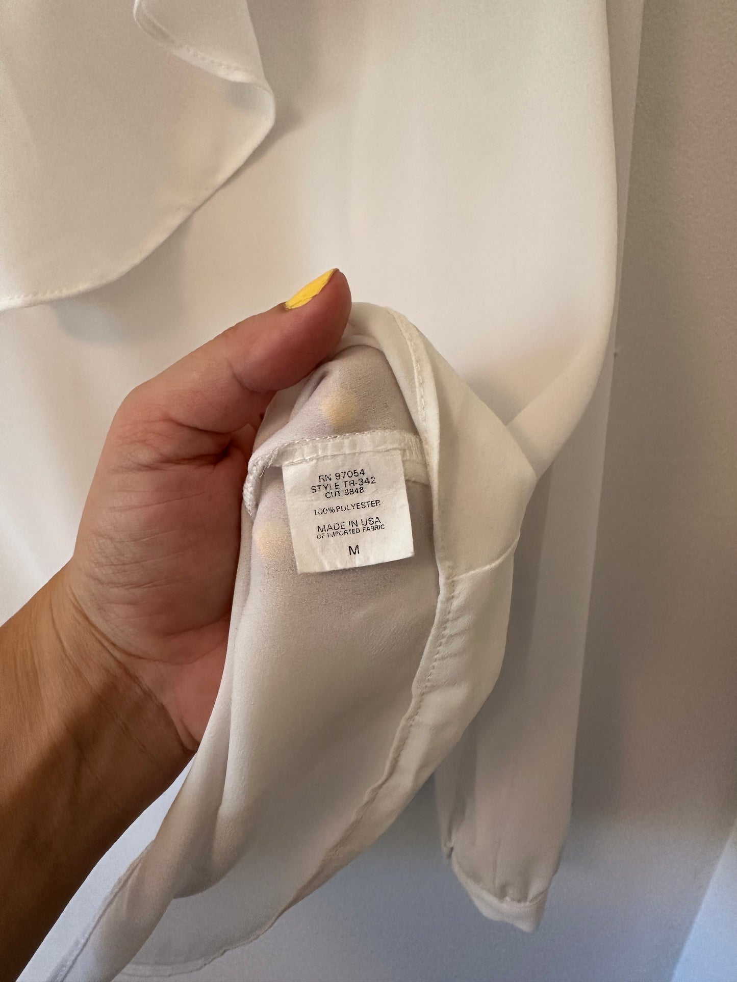 Three Eighty Two White Ruffle V-Neck Blouse Size Medium