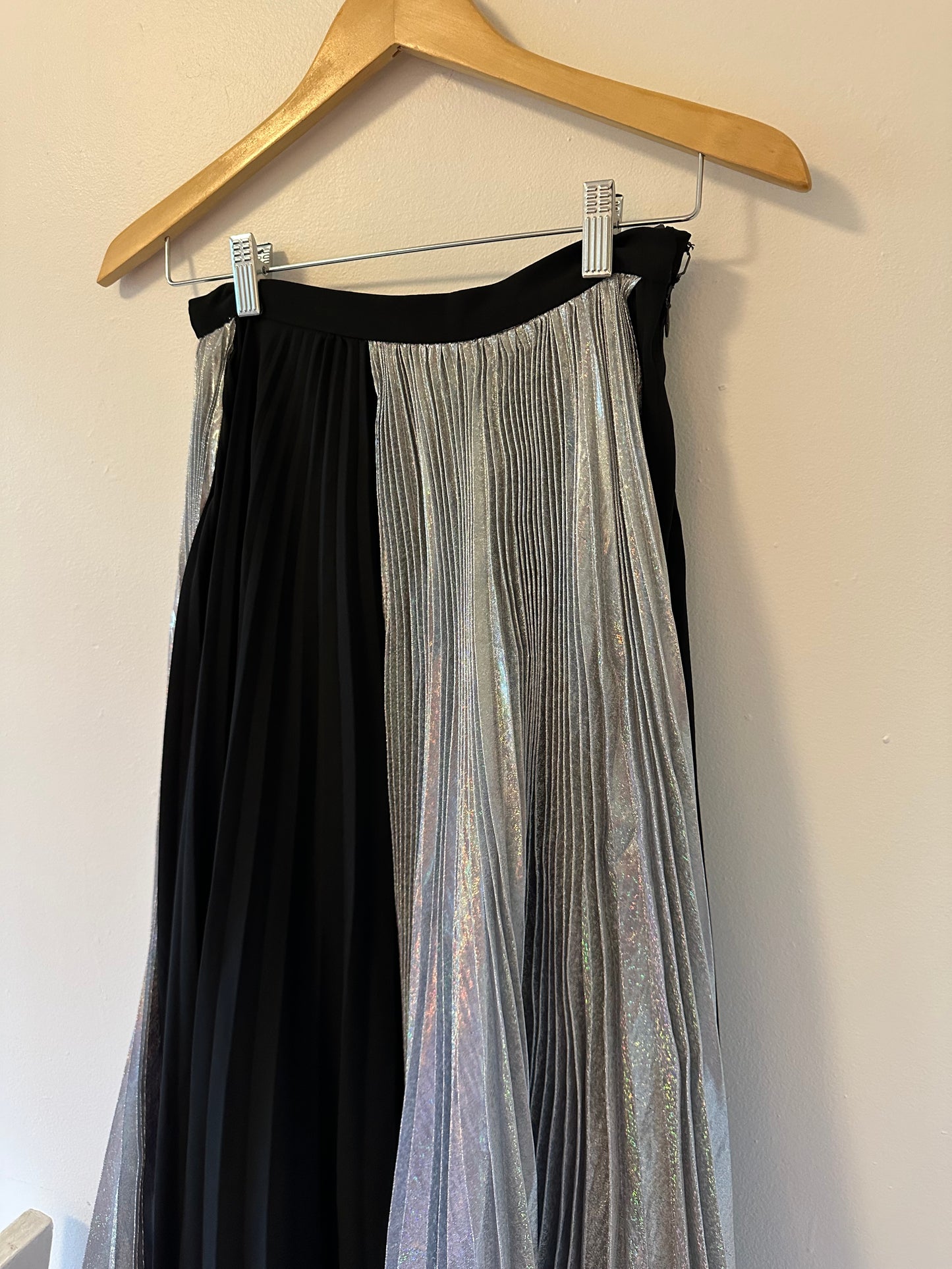 Delfi Collective Eliza Asymmetrical Black and Silver Skirt - Size Medium