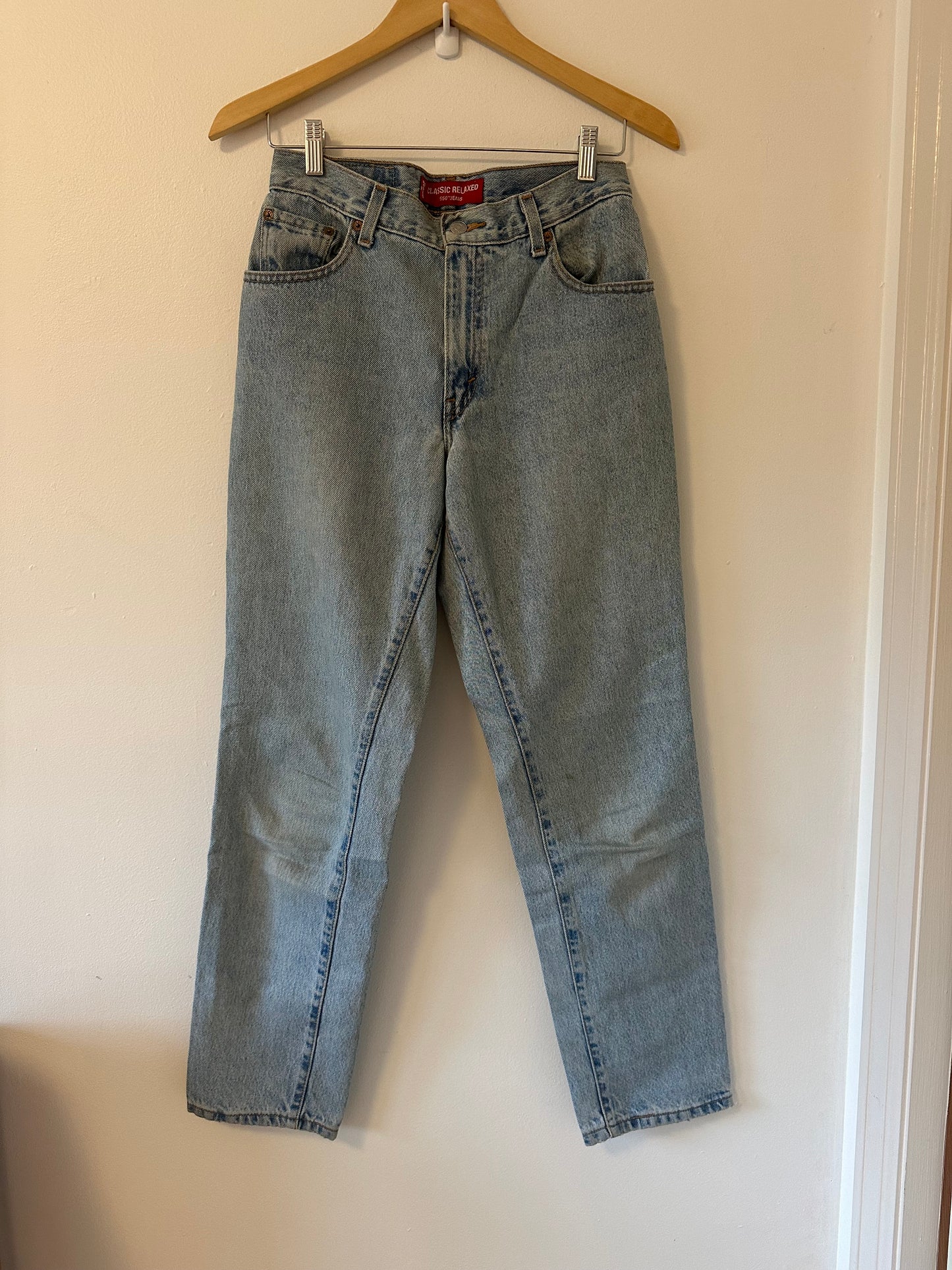 Levi's Vintage 90s Light Blue Classic Relaxed 550 Jeans | Size 6
