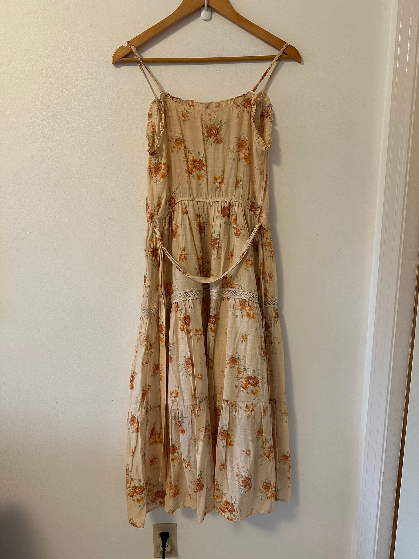 Mine - Floral Beige Maxi Dress | Size Small