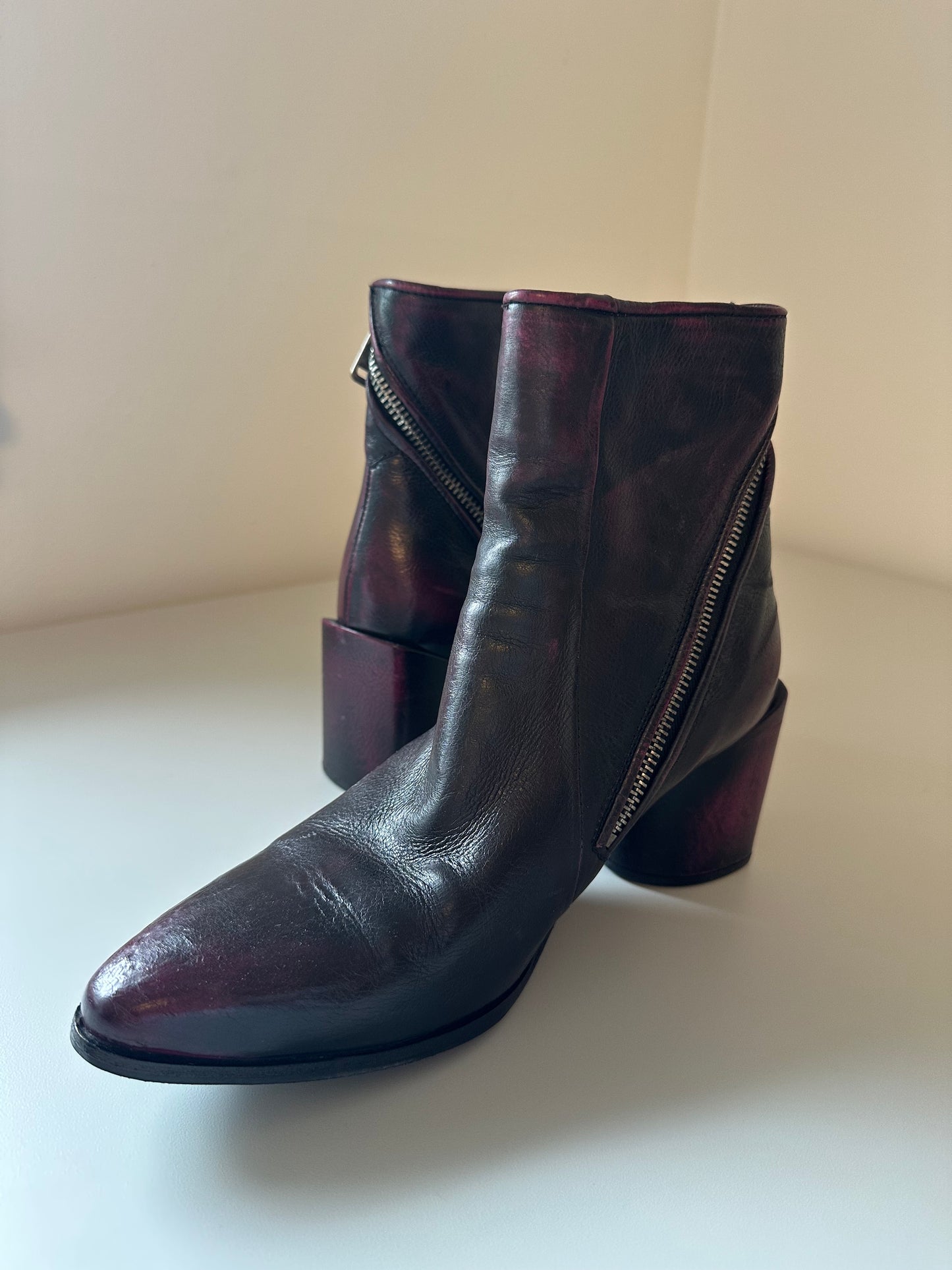 A.S. 98 Earl Womens Leather Zipper Ankle & Booties Boots in Fuschia/Black | Size 38