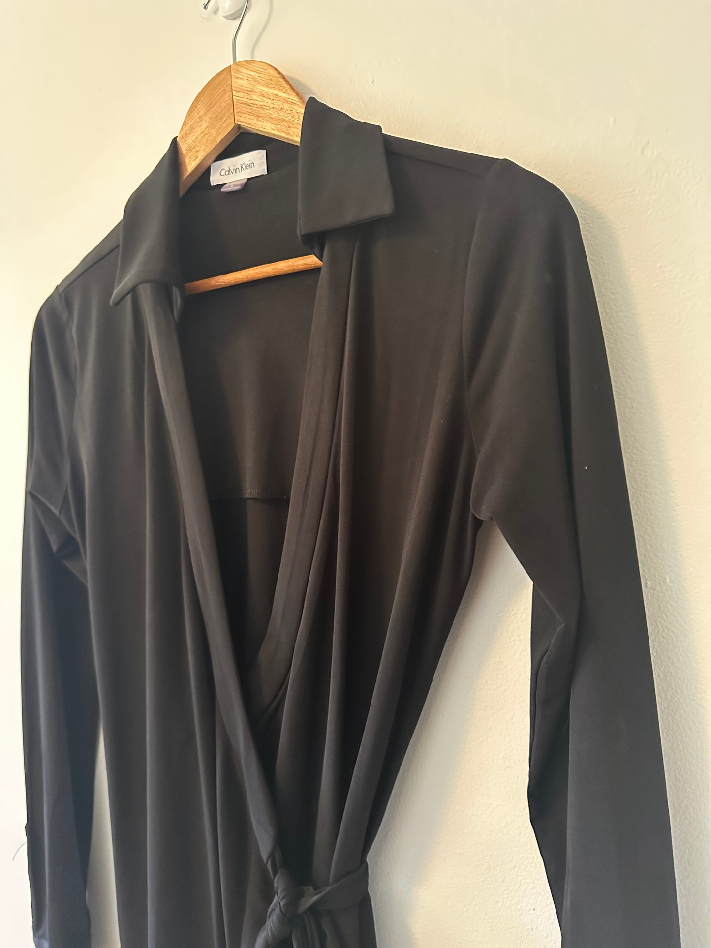 Calvin Klein Black Long Sleeve Collared Knit Wrap Dress | Size 4