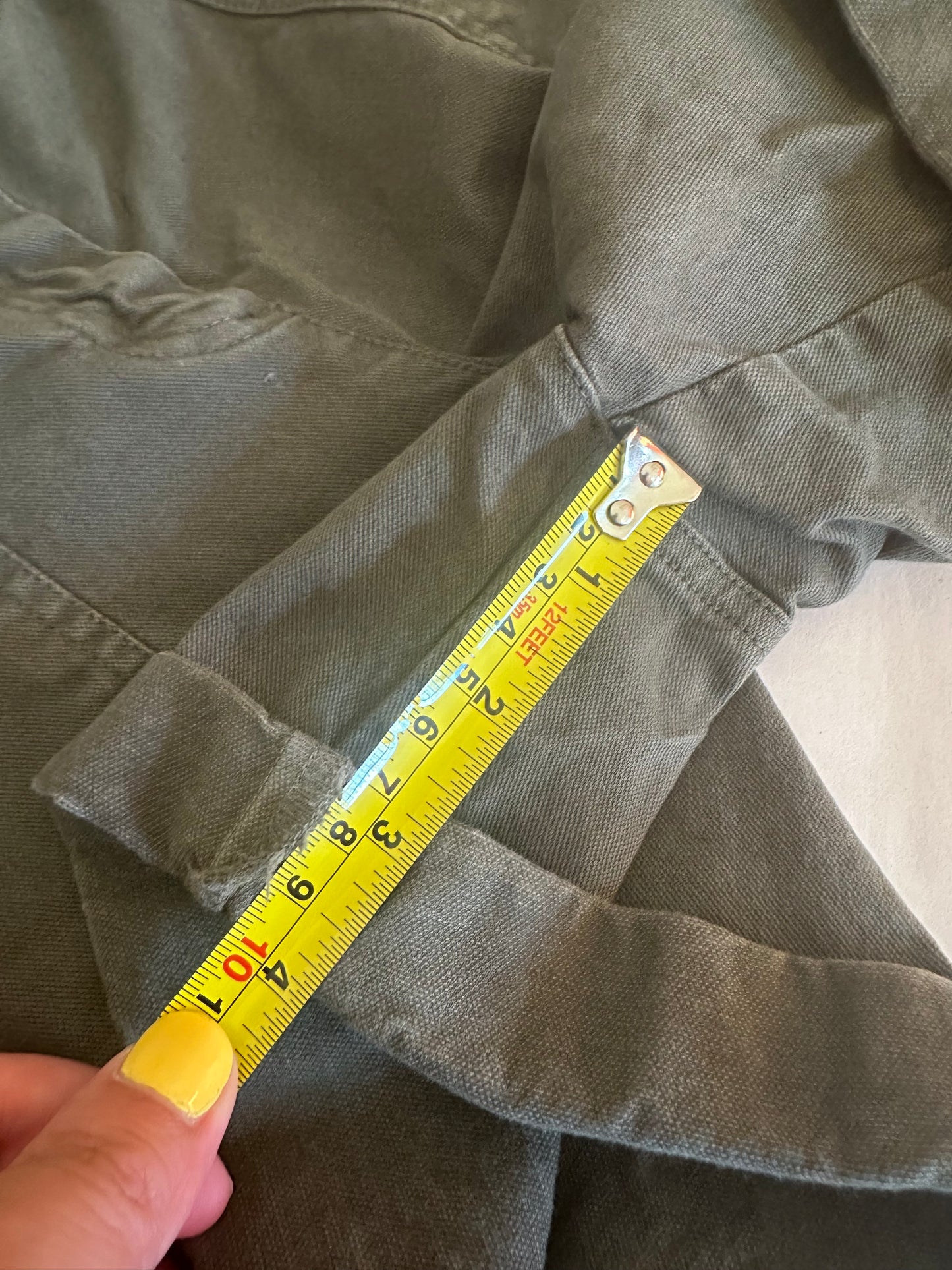 Boden Olive Green Cuffed Women's Shorts - Size US 8