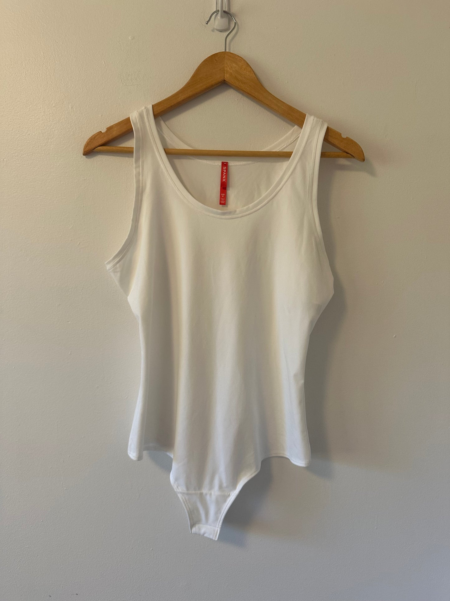 SPANX White Smoothing Soft Bodysuit | Size Large