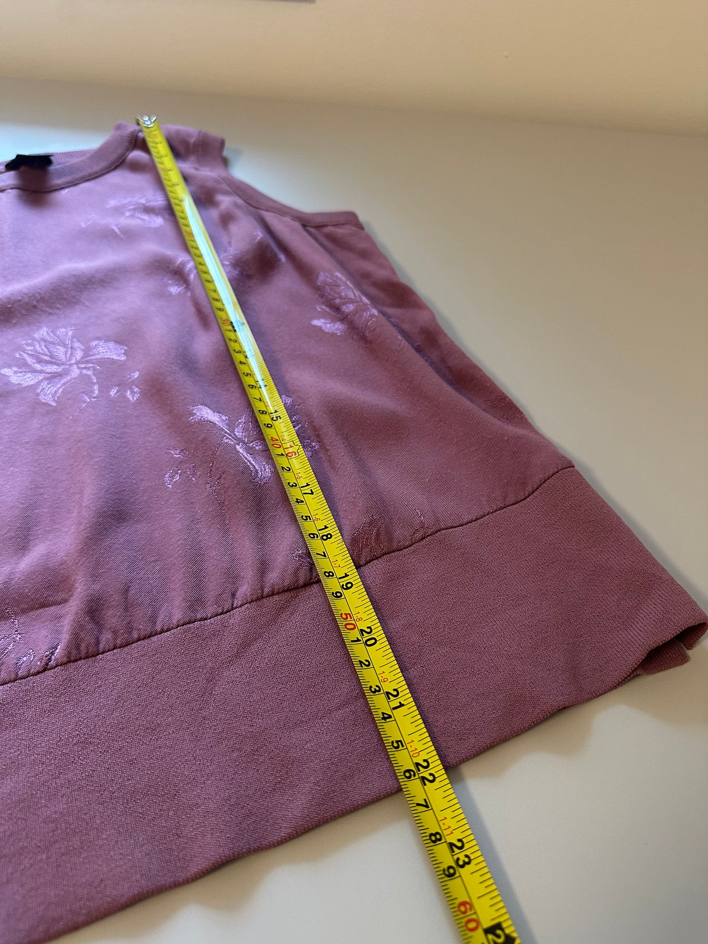 Ann Taylor - Sleeveless Plum Embroidered Rose Muscle Tank Top | Size Small