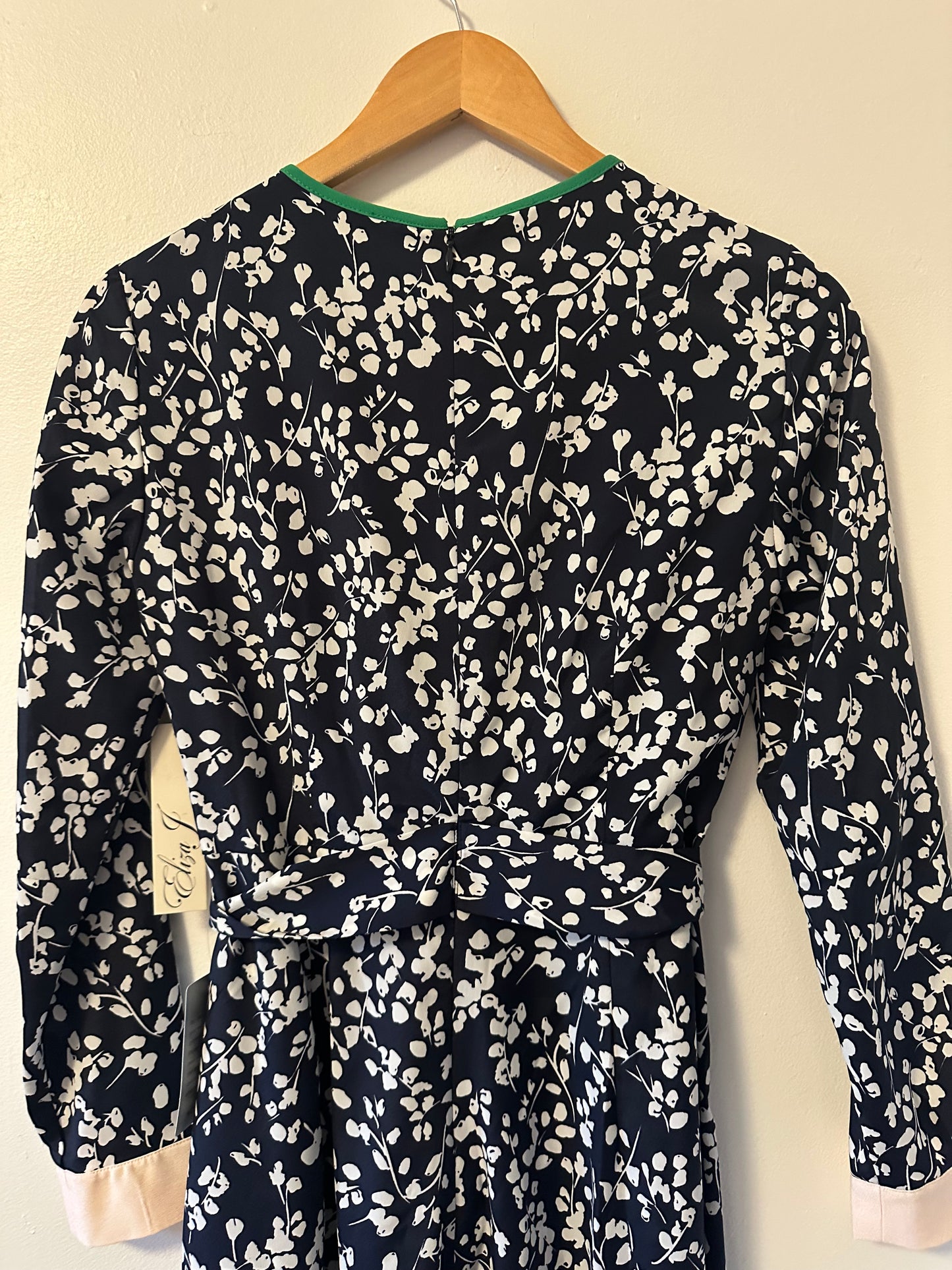 Eliza J NWT Leaf Print Navy and White Floral Wide Leg Cropped Jumpsuit | Size 2