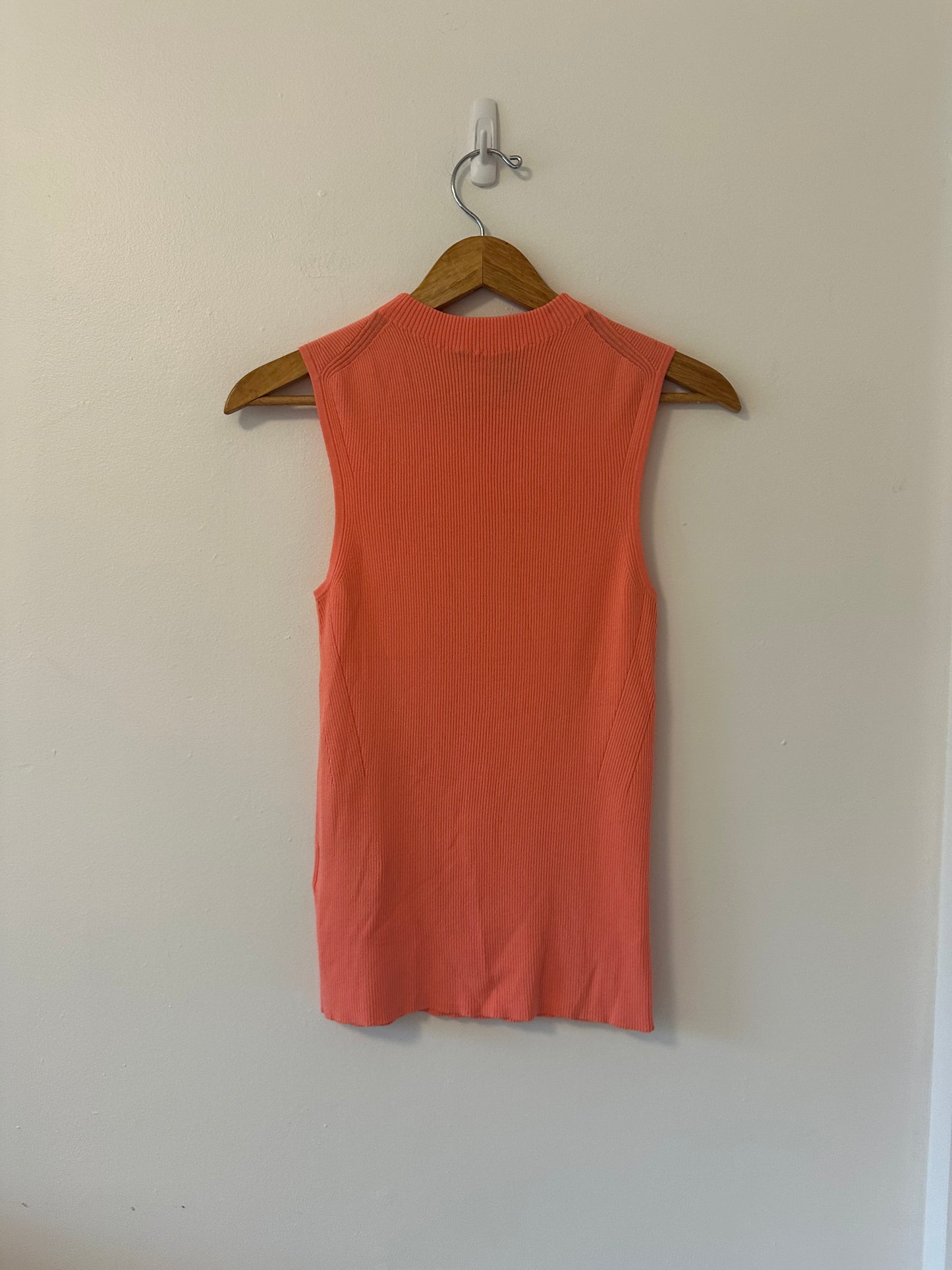 Boss Sleeveless Ribbed Coral Mock Neck Tank Top | Size Large