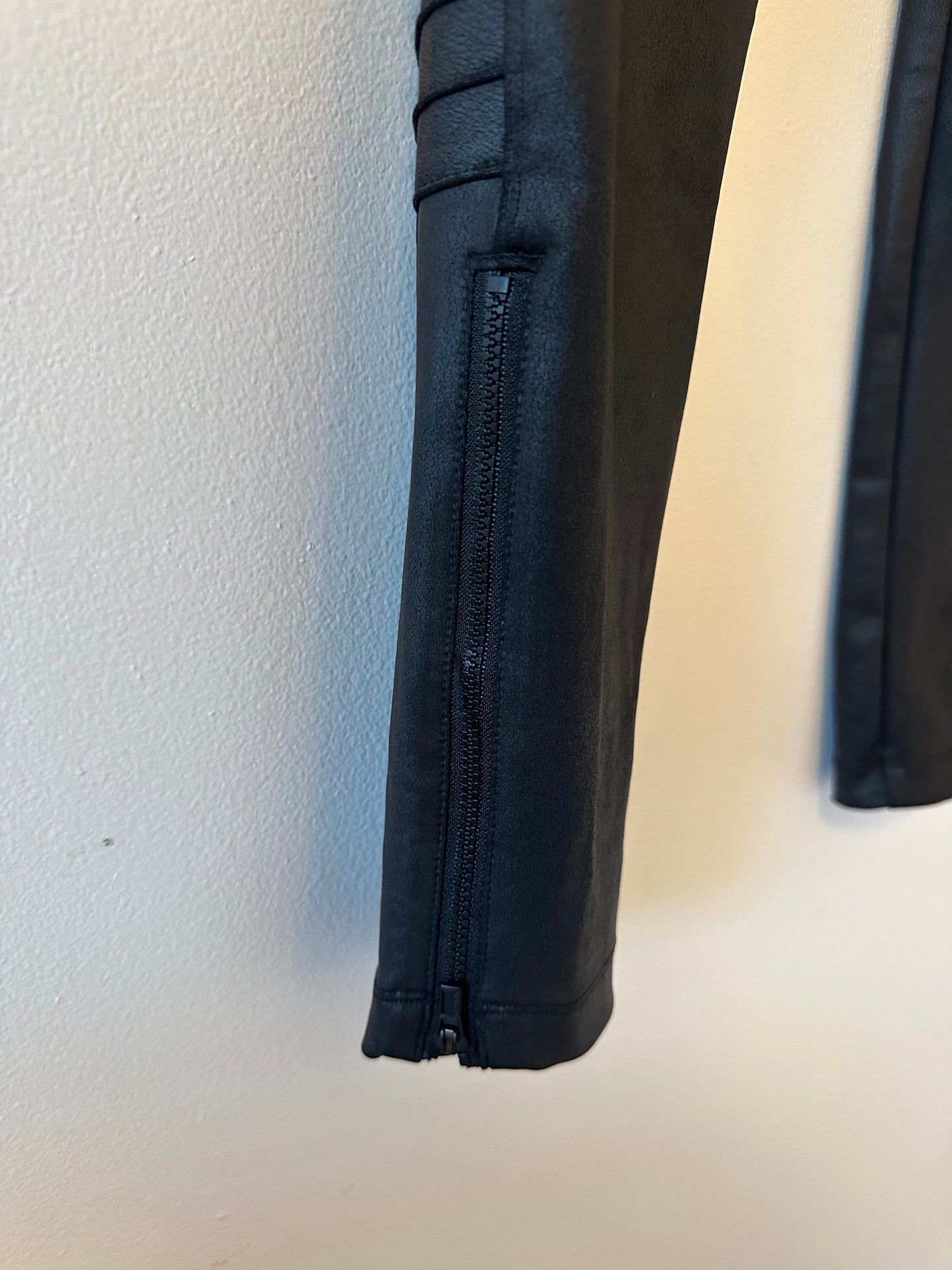 Athleta Delancey Gleam Moto Tight Black Leggings | Size Small