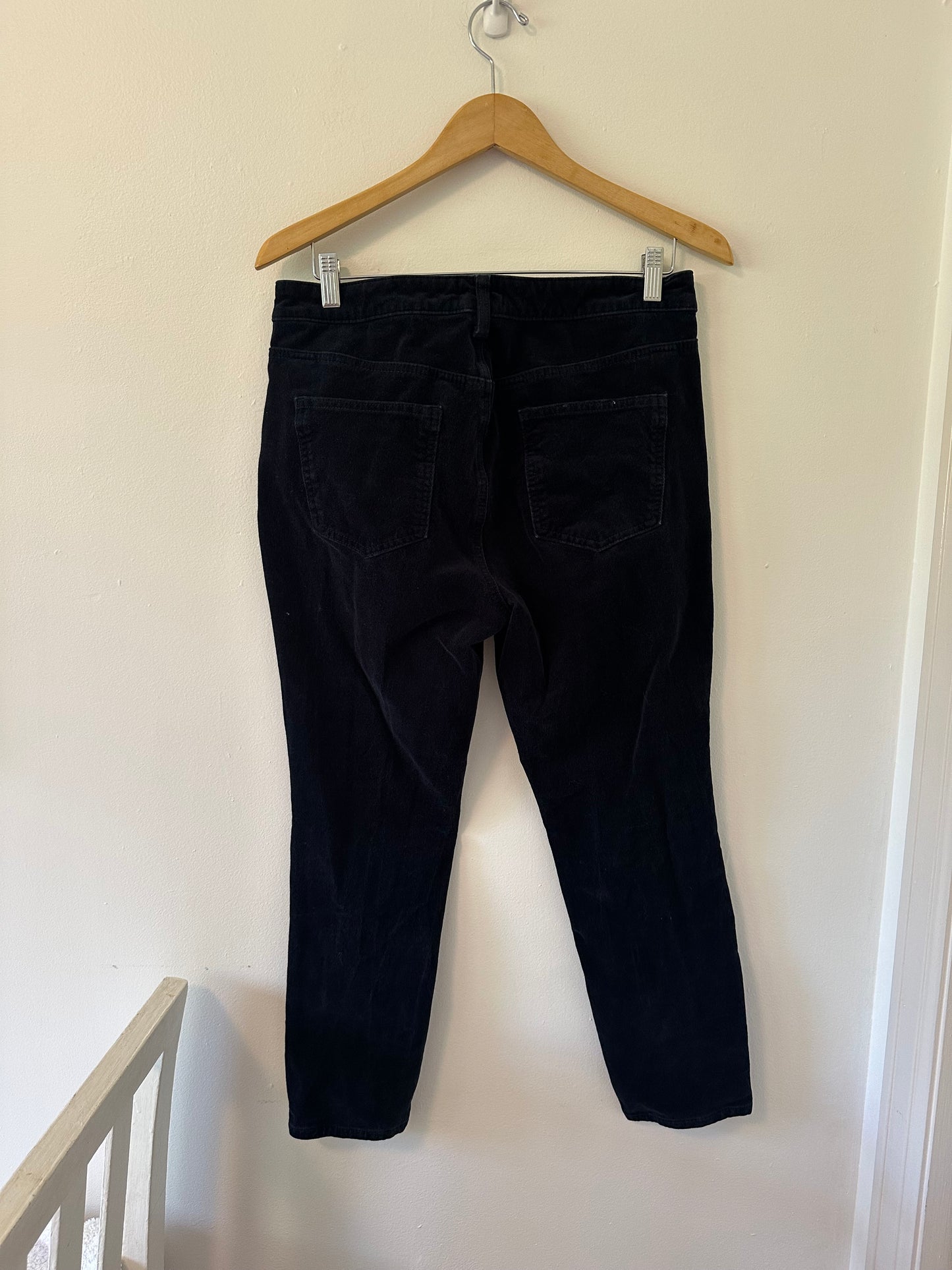 Pilcro Skinny Stretch Corduroy Jeans in Deep Navy Blue - Size 31